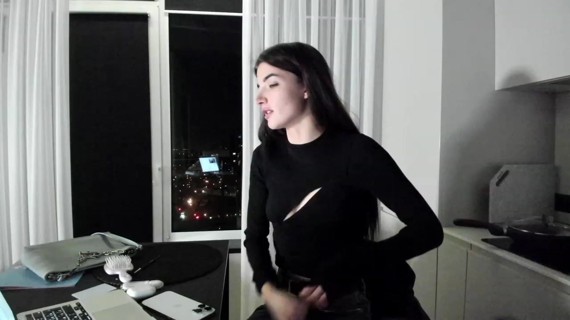 Gallery image thumbnail from SweetKlem's myfreecams stream on, 03/22/2023, 20:08 image 5 of 20