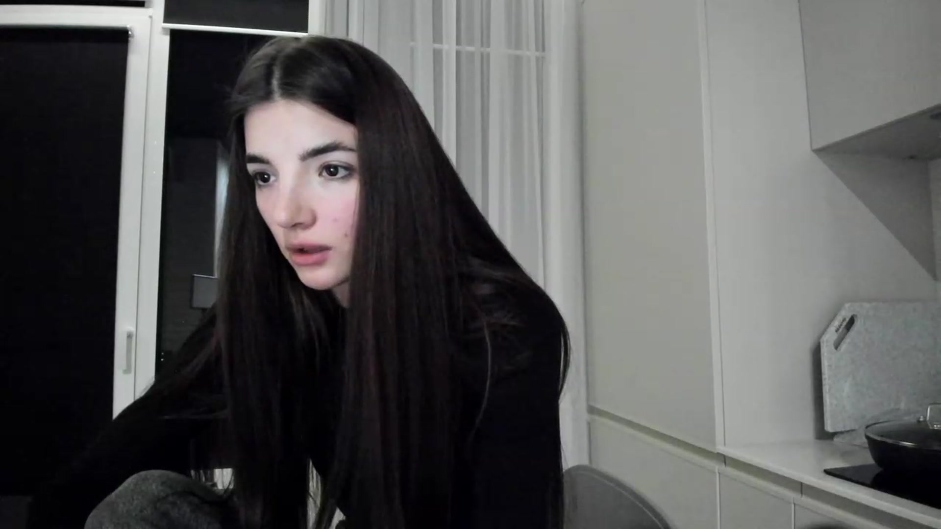 Gallery image thumbnail from SweetKlem's myfreecams stream on, 03/22/2023, 22:35 image 15 of 20