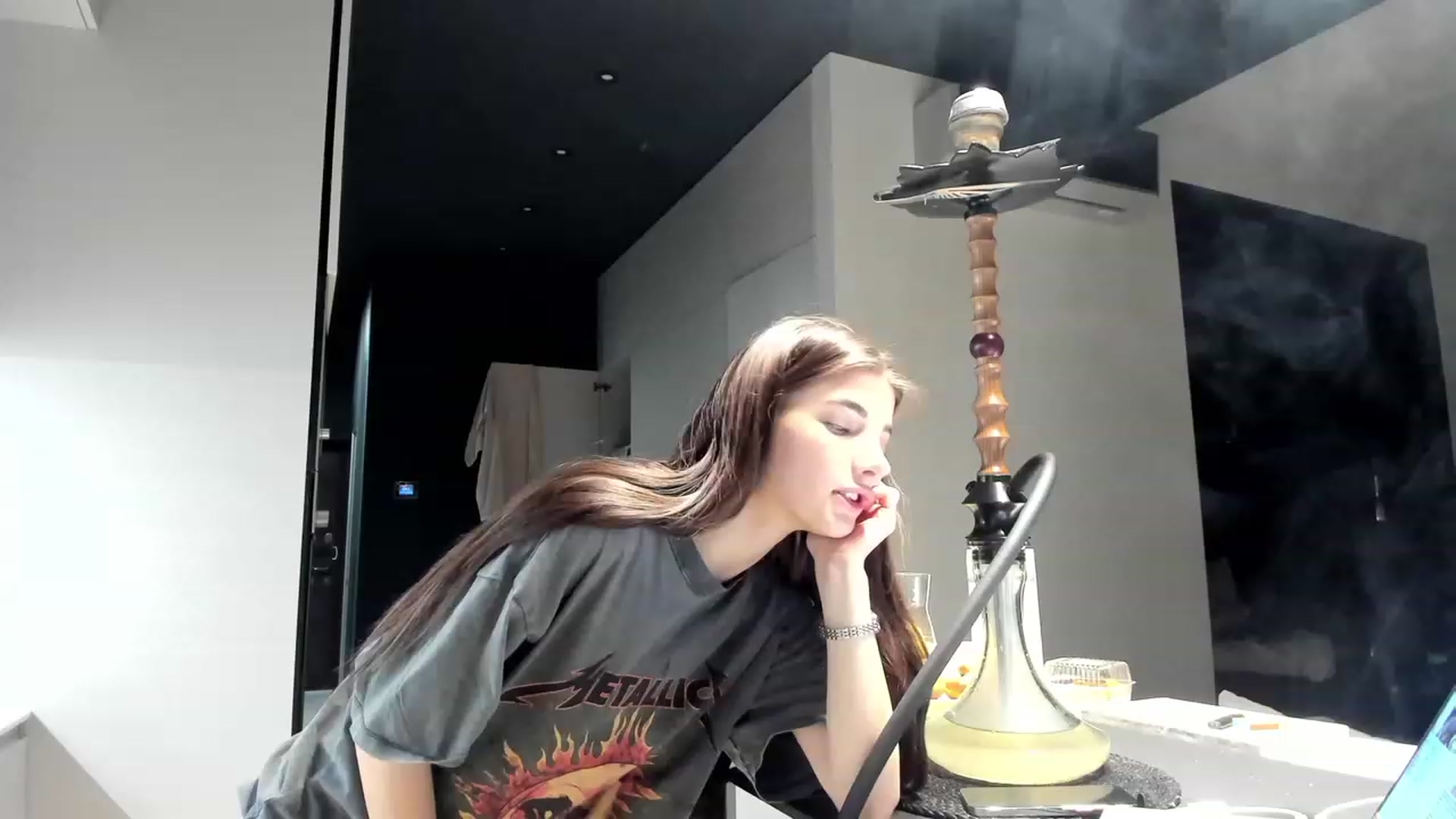 Gallery image thumbnail from SweetKlem's myfreecams stream on, 03/30/2023, 19:52 image 4 of 20