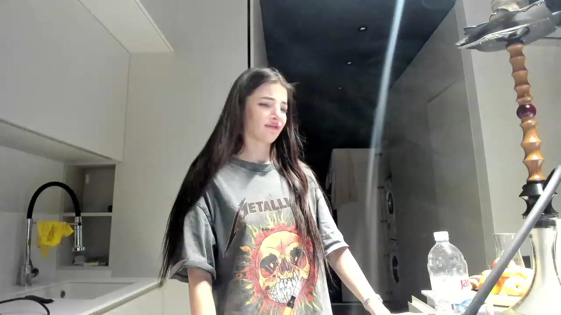 Gallery image thumbnail from SweetKlem's myfreecams stream on, 03/30/2023, 19:52 image 16 of 20