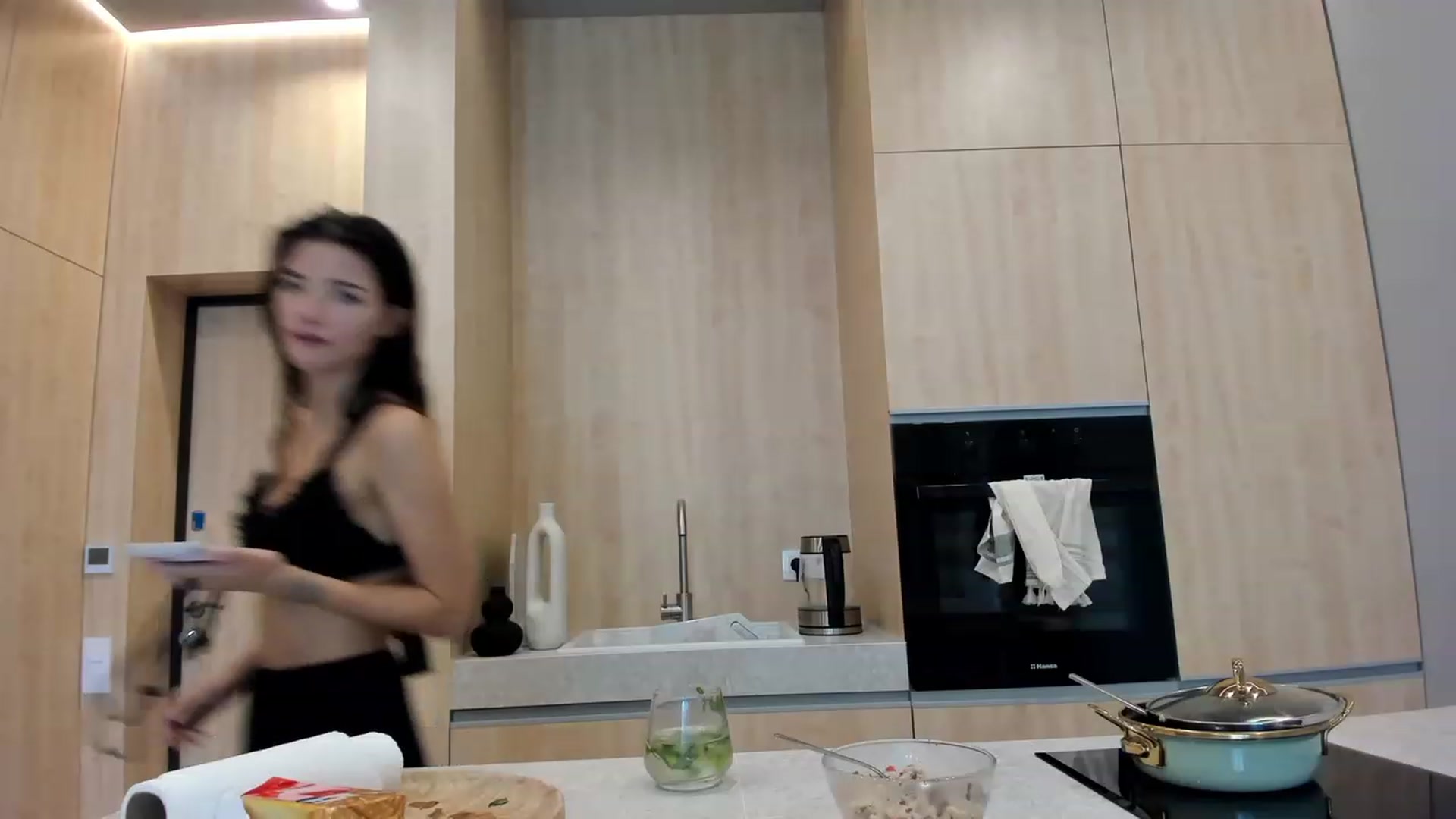 Gallery image thumbnail from SweetKlem's myfreecams stream on, 07/14/2023, 10:32 image 12 of 20