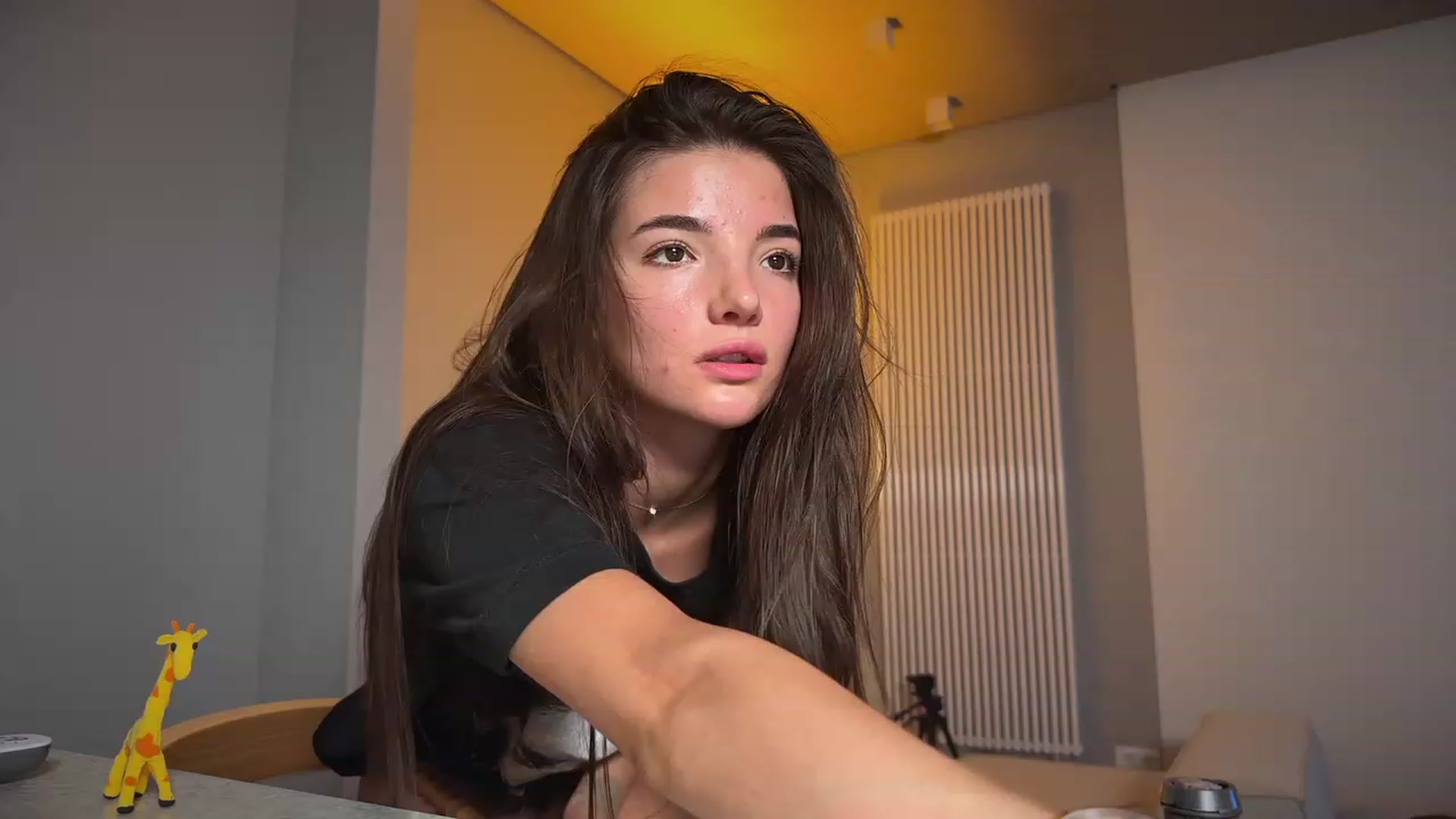 Gallery image thumbnail from SweetKlem's myfreecams stream on, 08/05/2023, 20:50 image 14 of 20