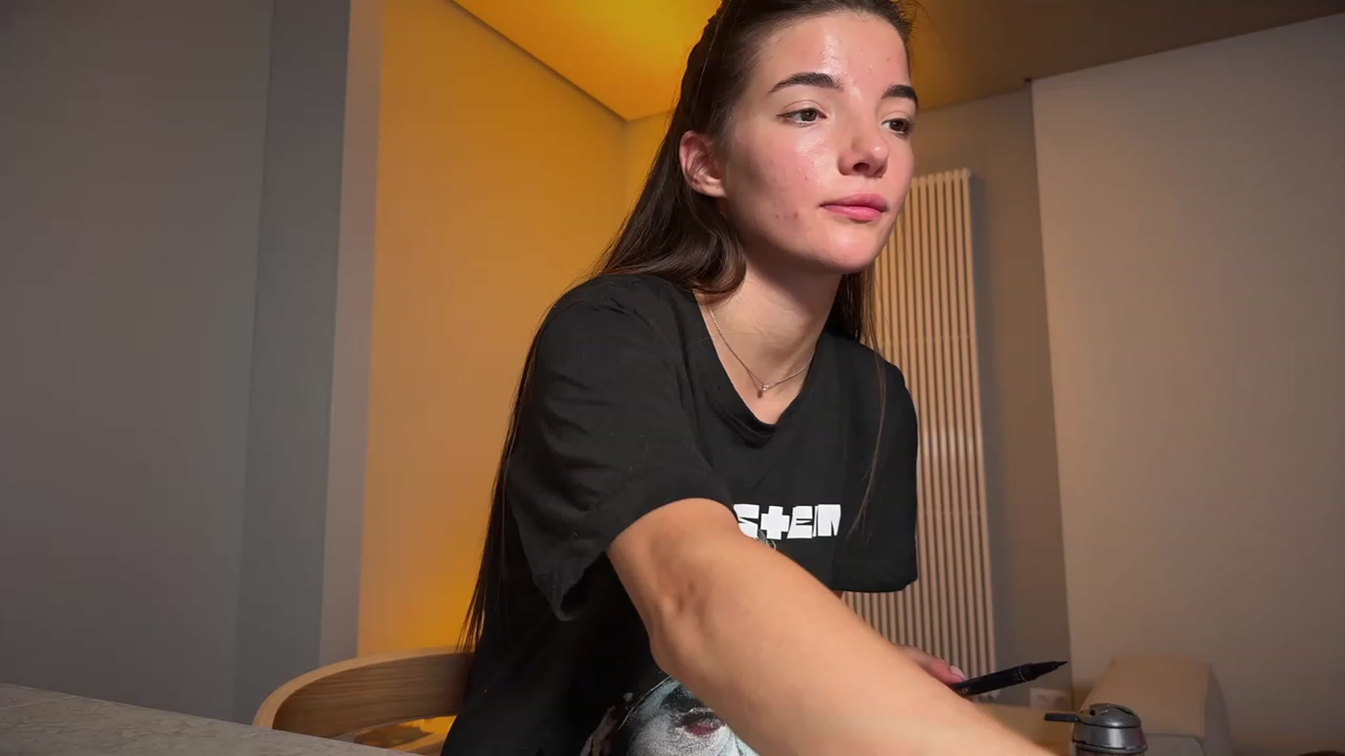 Gallery image thumbnail from SweetKlem's myfreecams stream on, 08/05/2023, 20:50 image 10 of 20