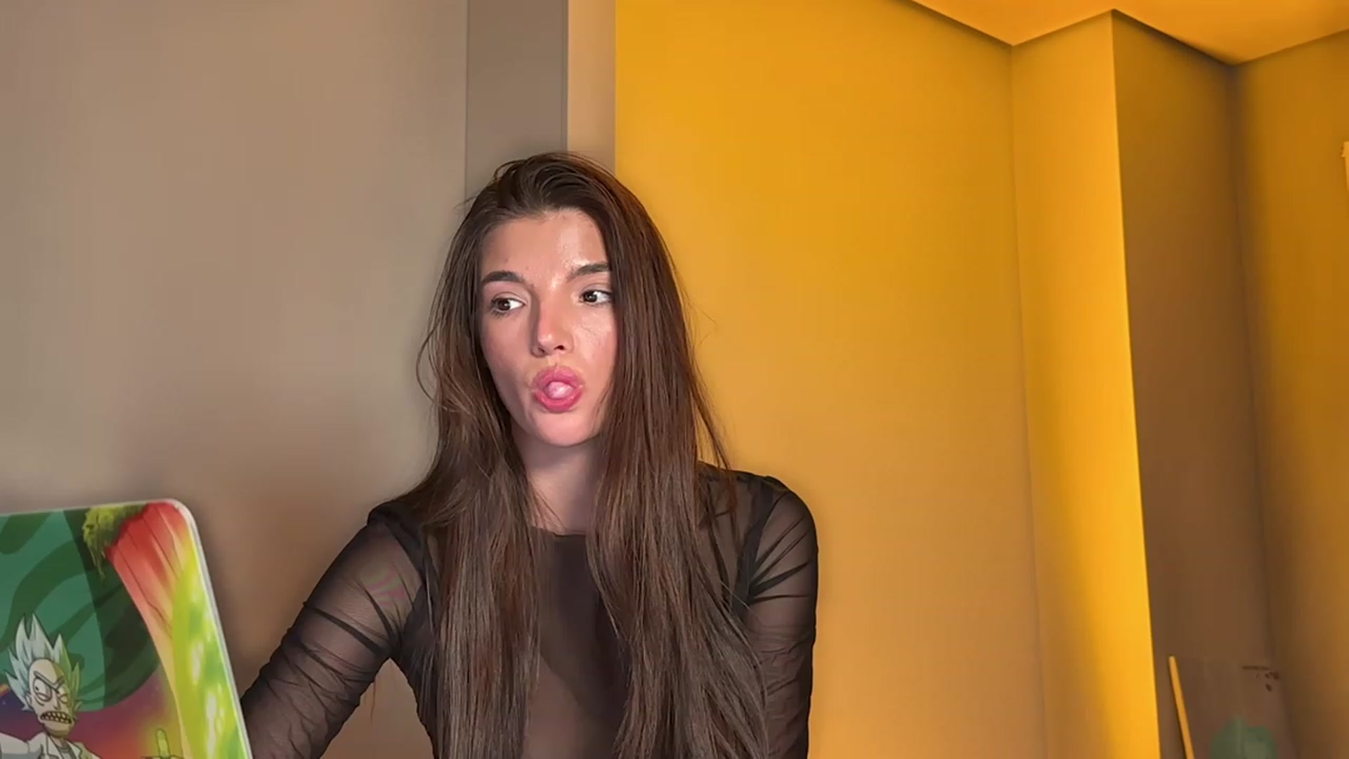 Gallery image thumbnail from SweetKlem's myfreecams stream on, 08/13/2023, 24:25 image 12 of 20