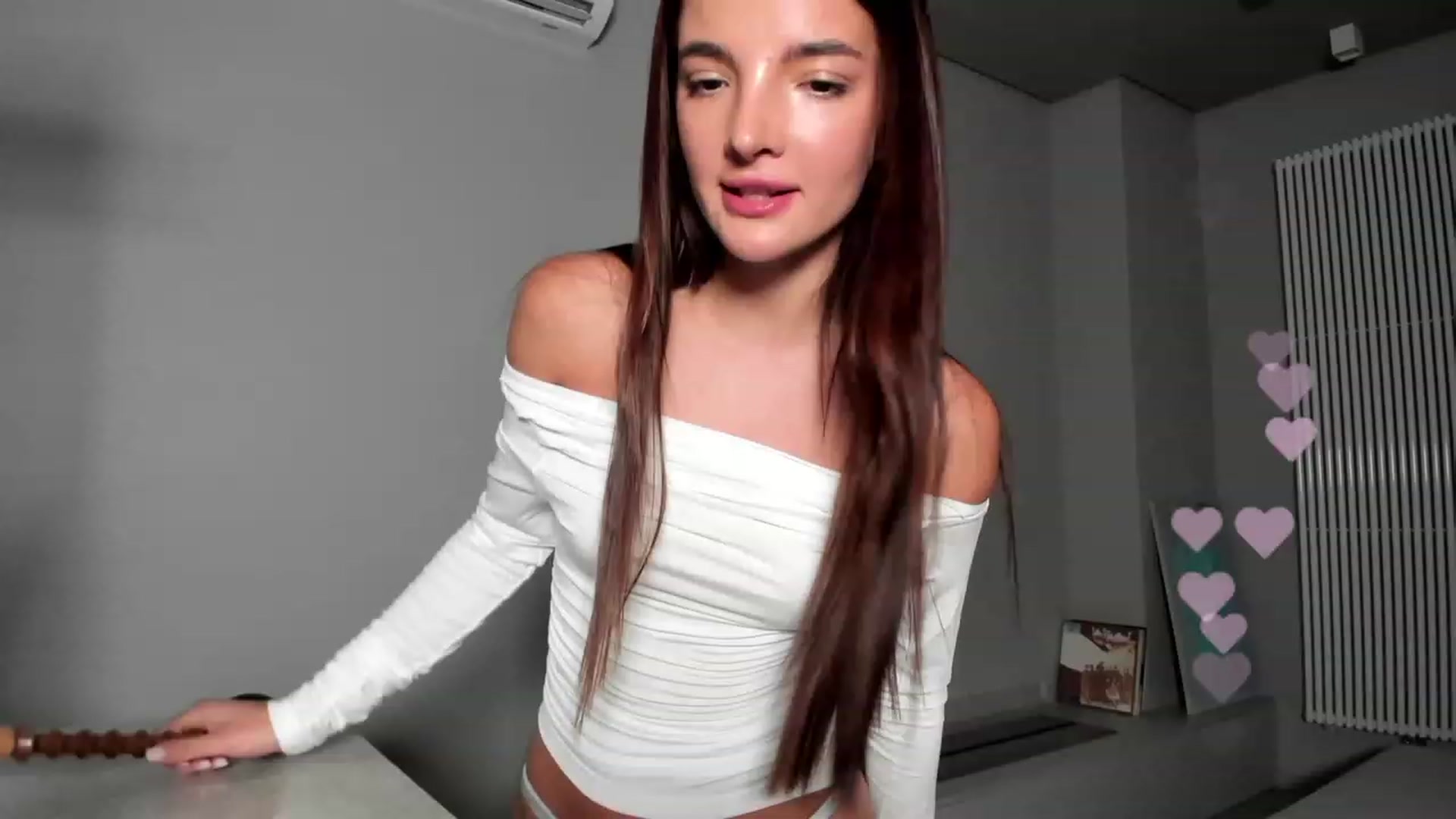 Gallery image thumbnail from SweetKlem's myfreecams stream on, 08/27/2023, 24:03 image 9 of 20