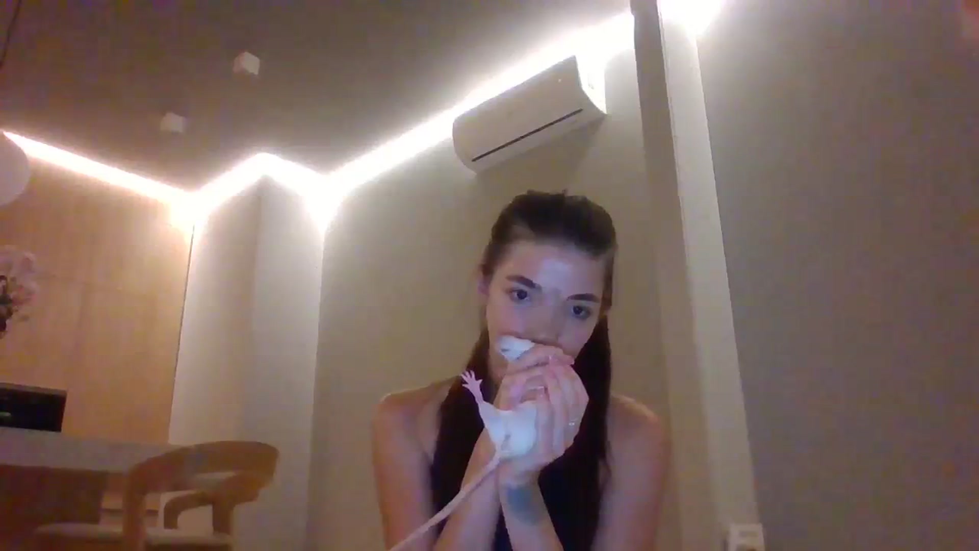 Gallery image thumbnail from SweetKlem's myfreecams stream on, 09/27/2023, 18:51 image 11 of 20