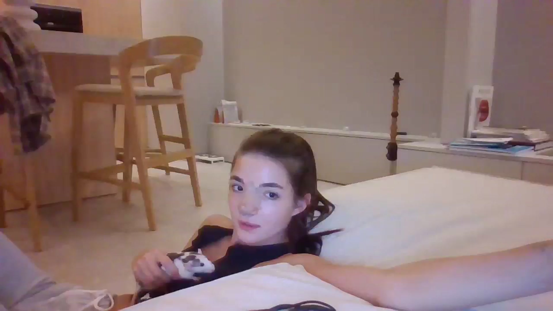 Gallery image thumbnail from SweetKlem's myfreecams stream on, 09/27/2023, 18:51 image 17 of 20