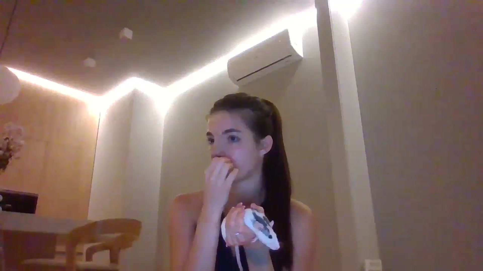 Gallery image thumbnail from SweetKlem's myfreecams stream on, 09/27/2023, 18:51 image 14 of 20