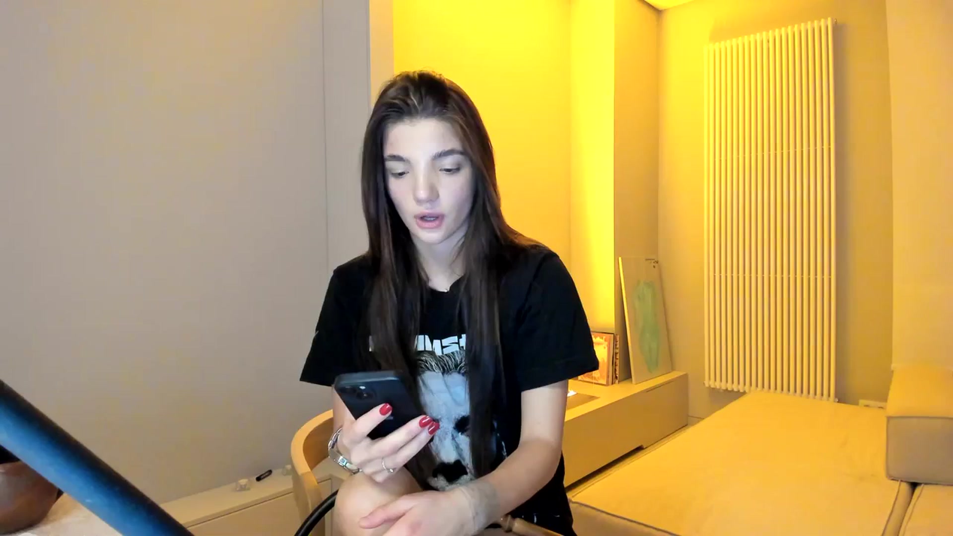 Gallery image thumbnail from SweetKlem's myfreecams stream on, 10/10/2023, 22:22 image 3 of 20