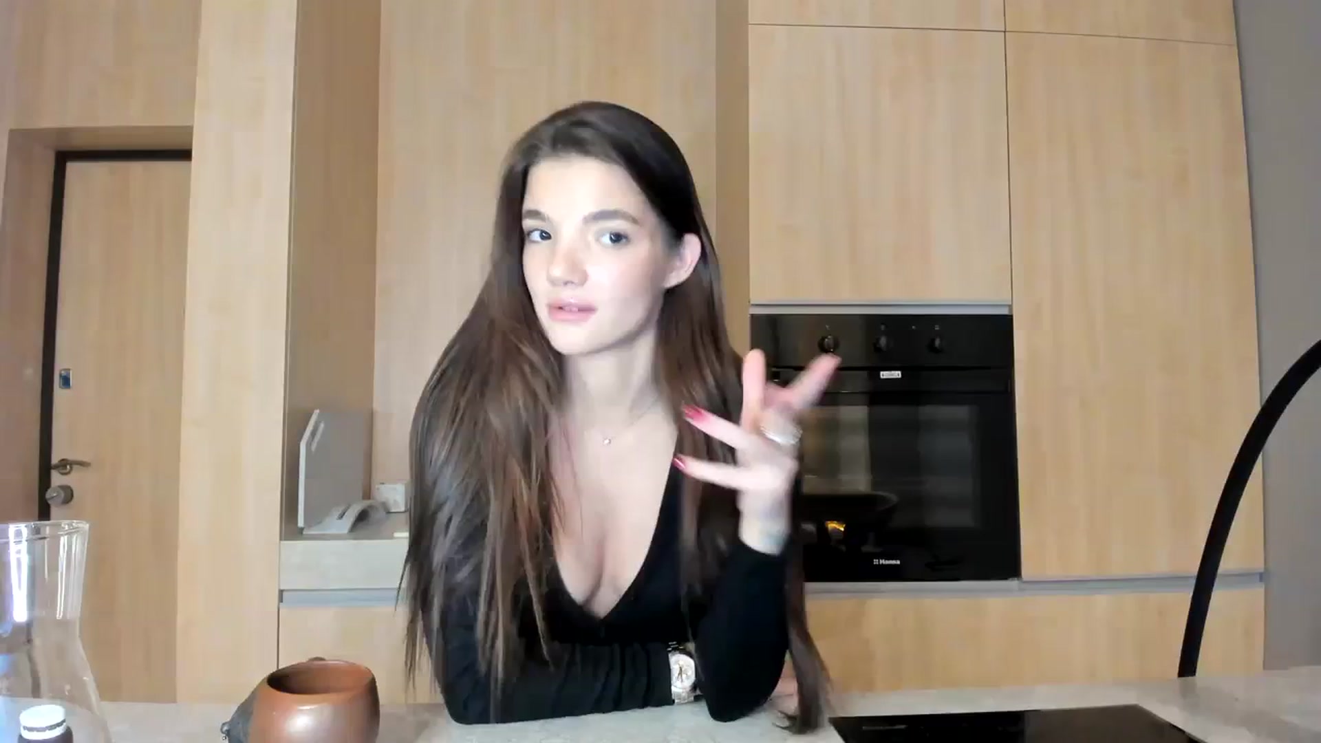 Gallery image thumbnail from SweetKlem's myfreecams stream on, 10/12/2023, 21:45 image 10 of 20