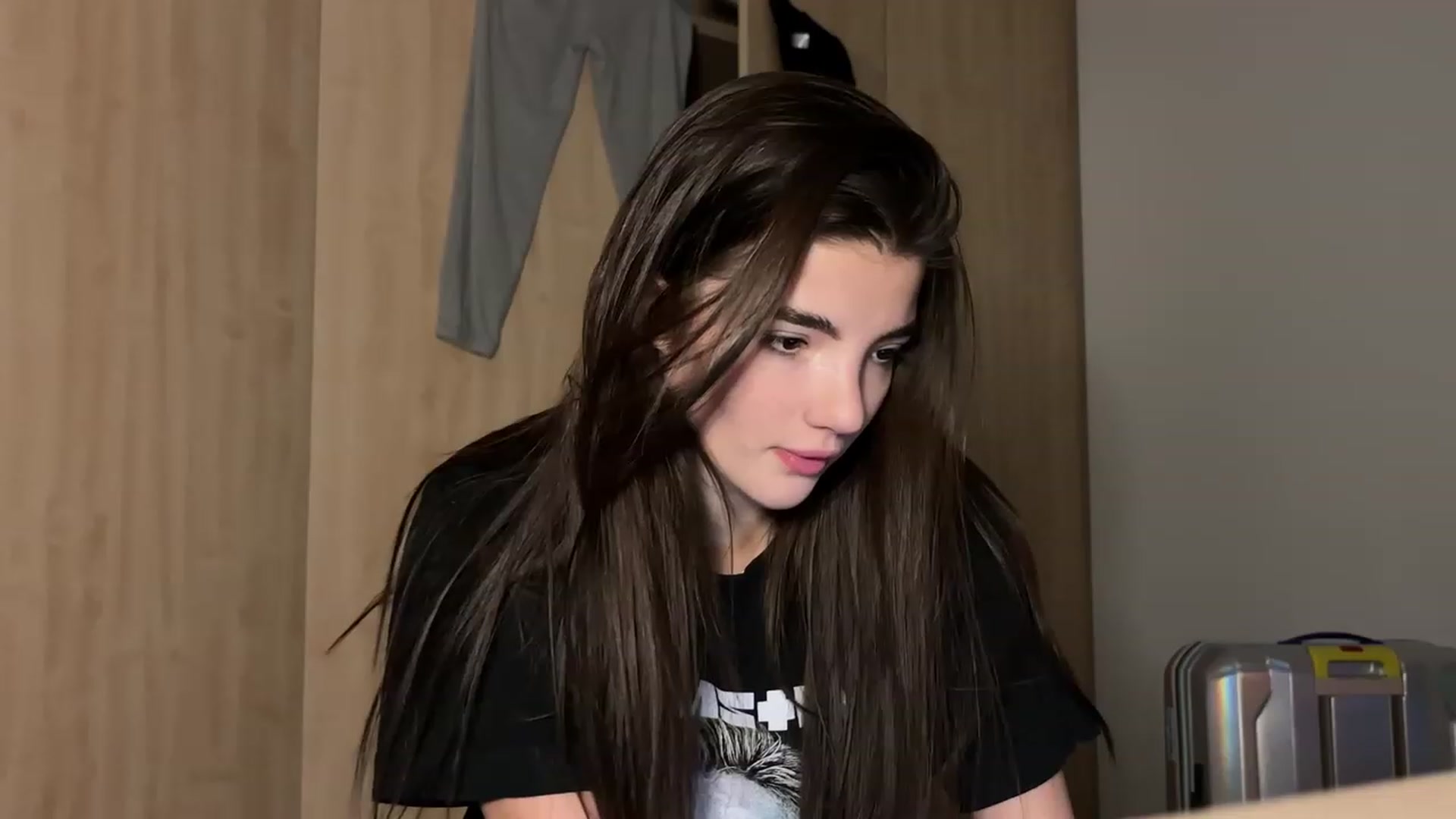 Gallery image thumbnail from SweetKlem's myfreecams stream on, 11/18/2023, 02:38 image 15 of 20