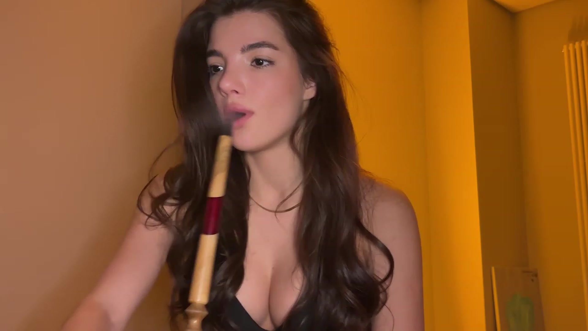 Gallery image thumbnail from SweetKlem's myfreecams stream on, 11/19/2023, 05:21 image 11 of 20