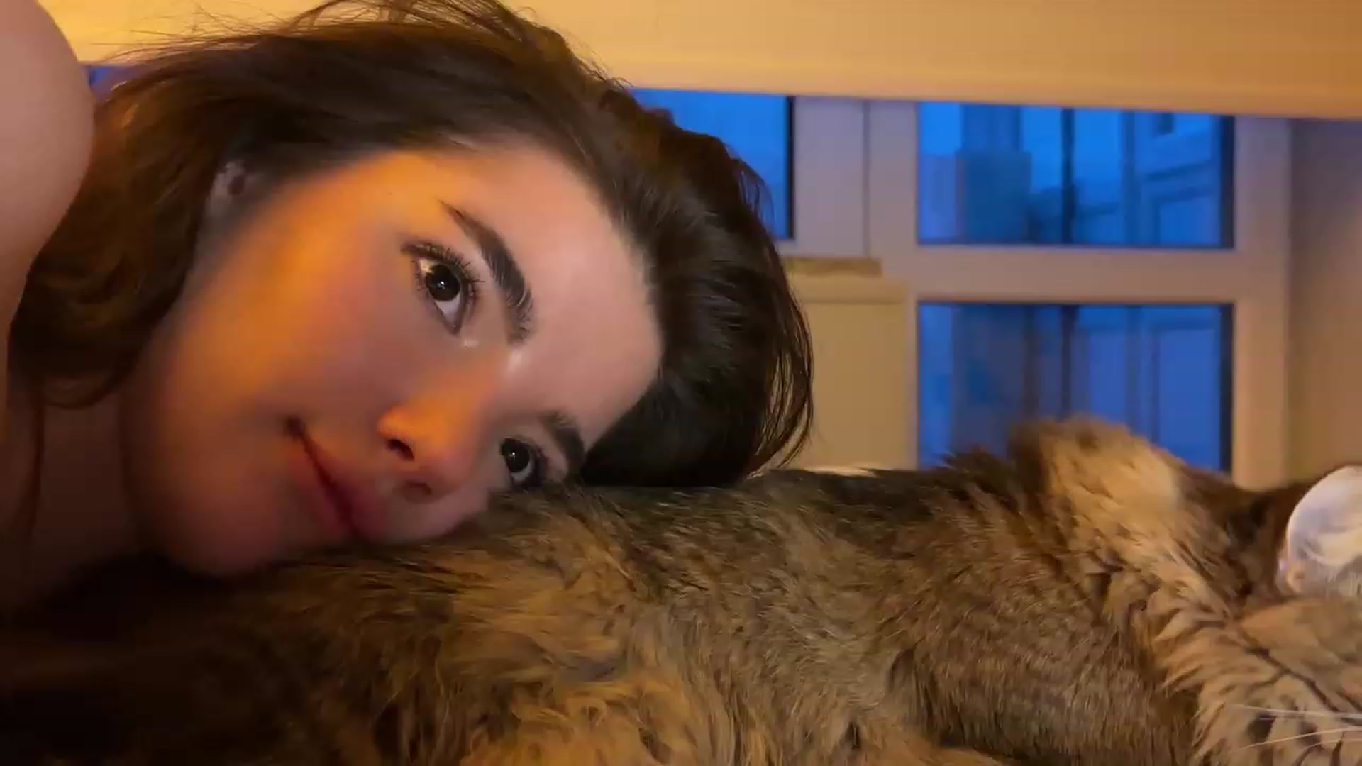 Gallery image thumbnail from SweetKlem's myfreecams stream on, 11/19/2023, 05:21 image 2 of 20