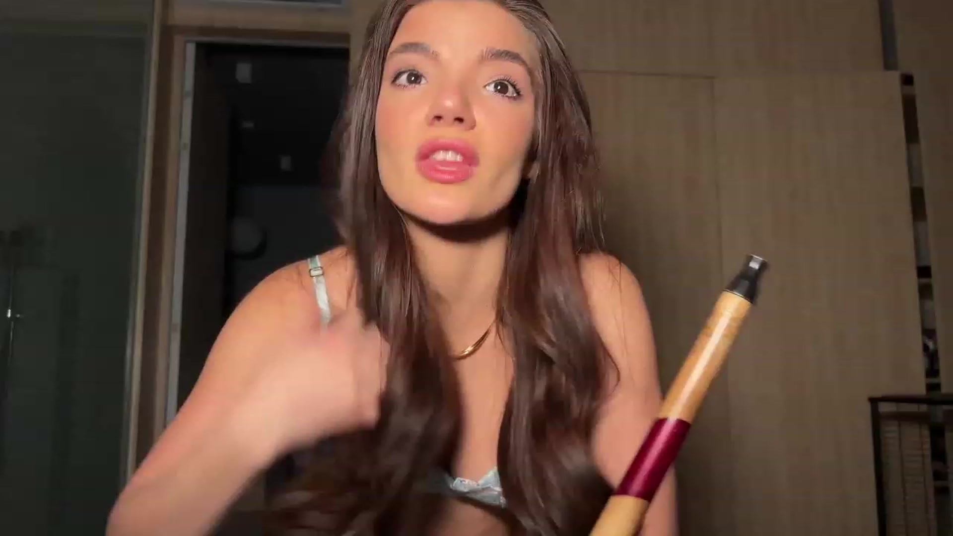 Gallery image thumbnail from SweetKlem's myfreecams stream on, 11/24/2023, 06:08 image 9 of 20