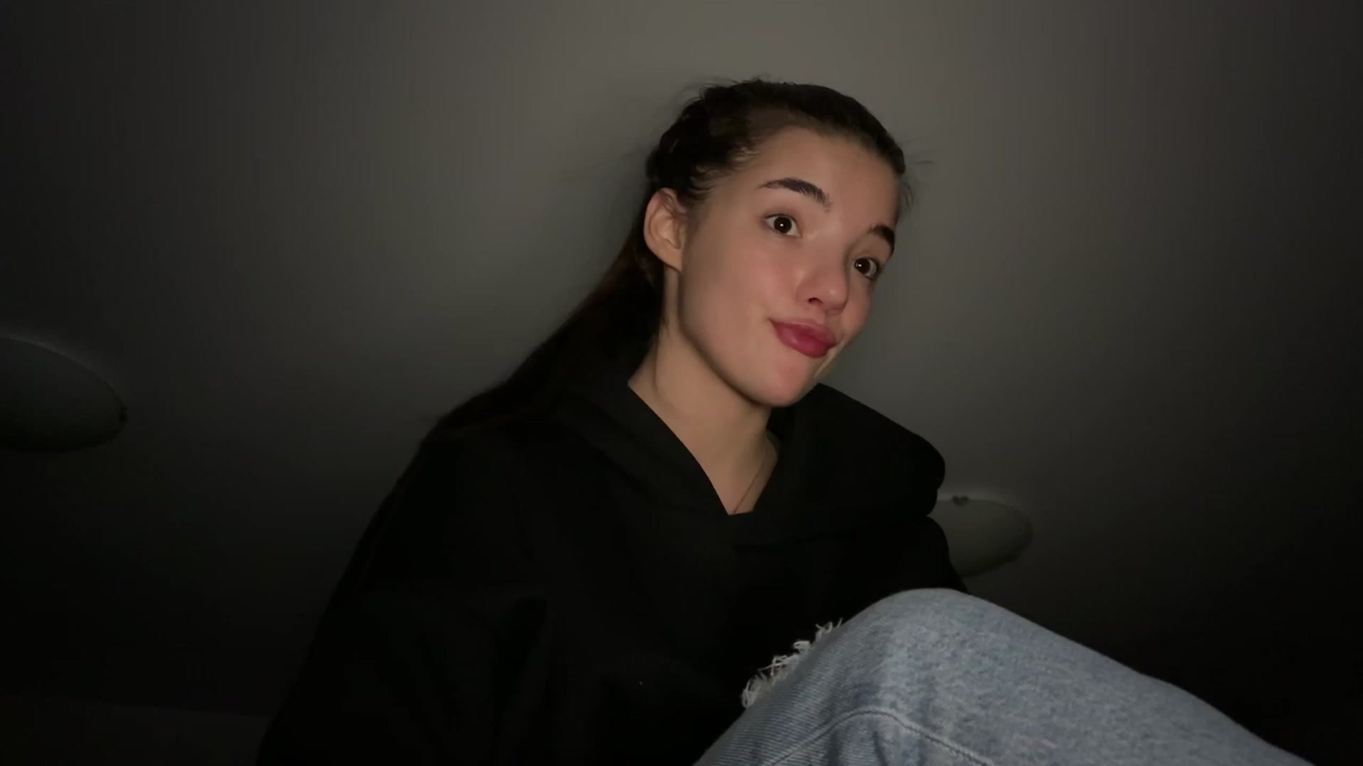 Gallery image thumbnail from SweetKlem's myfreecams stream on, 12/04/2023, 15:26 image 1 of 20