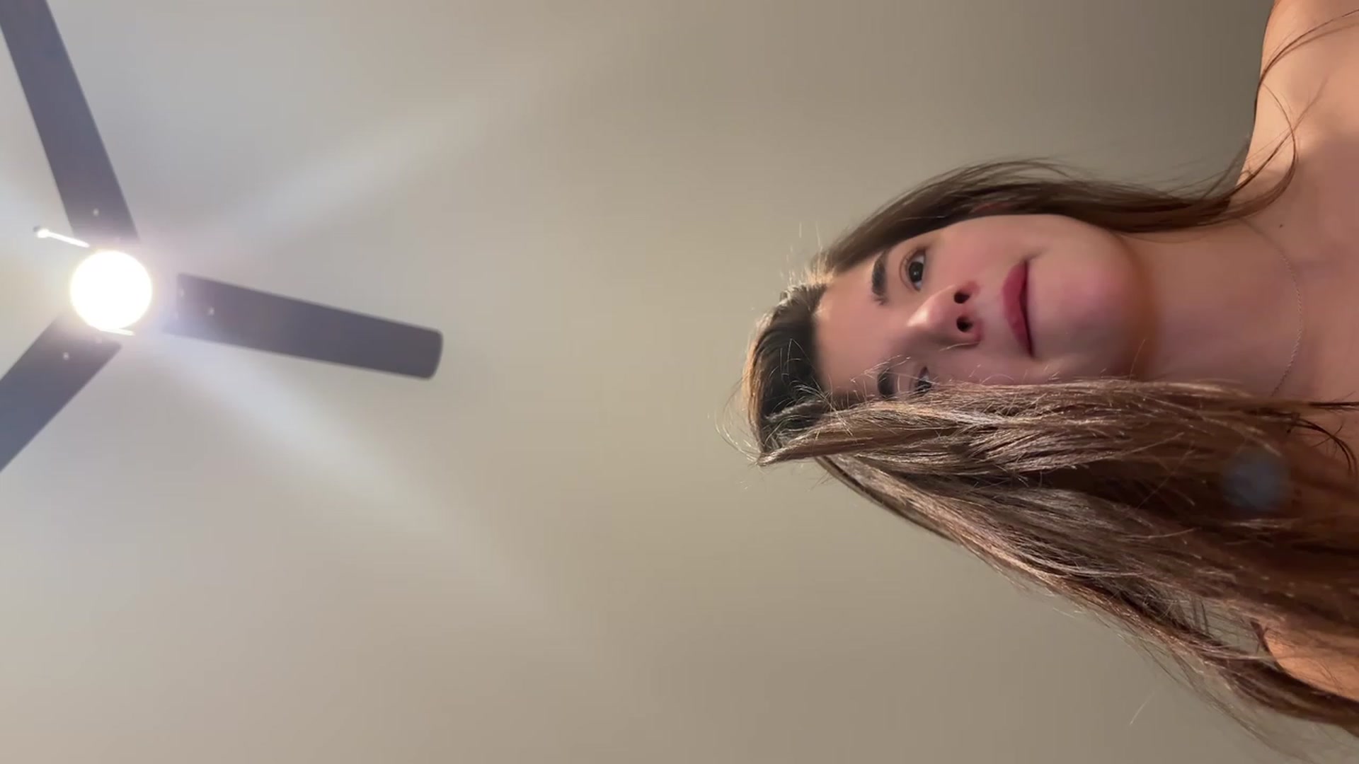 Gallery image thumbnail from SweetKlem's myfreecams stream on, 12/18/2023, 01:03 image 5 of 20