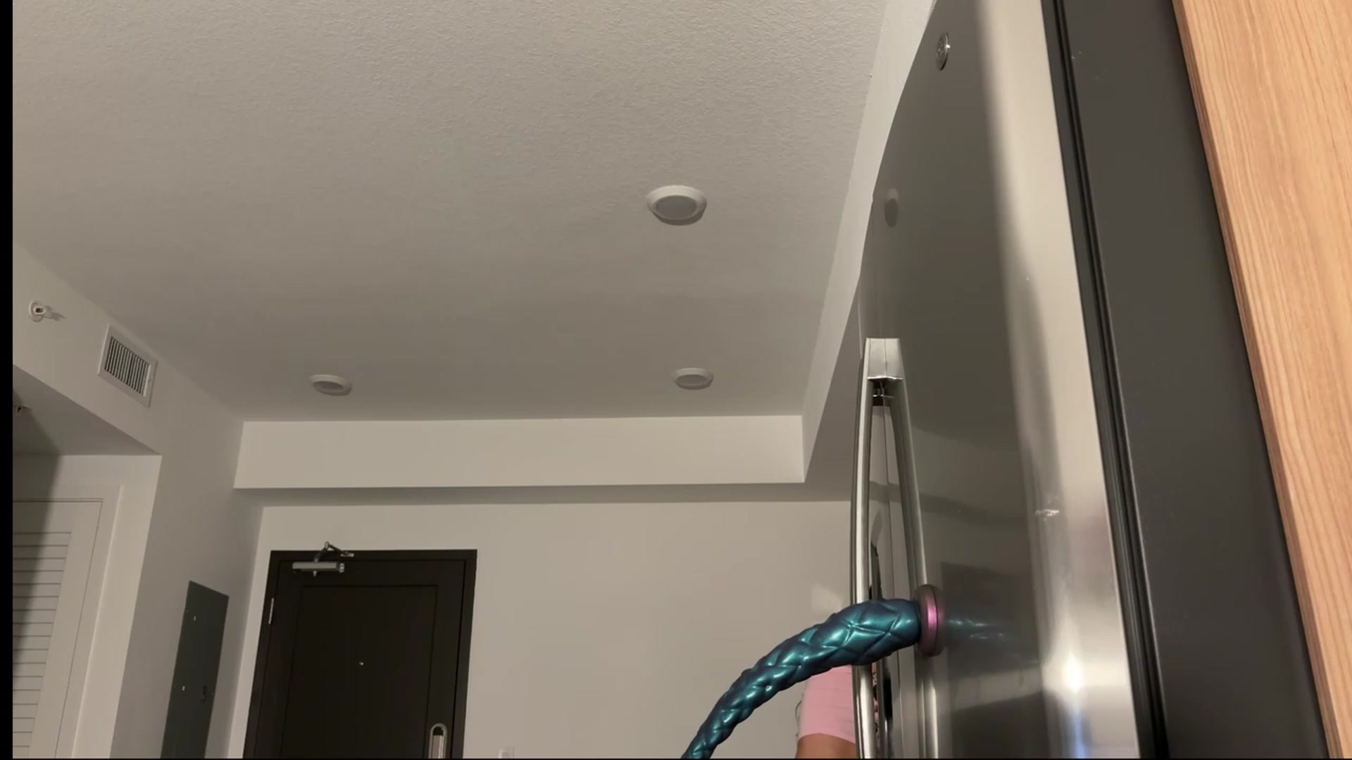 Gallery image thumbnail from SweetKlem's myfreecams stream on, 01/06/2024, 09:48 image 1 of 20