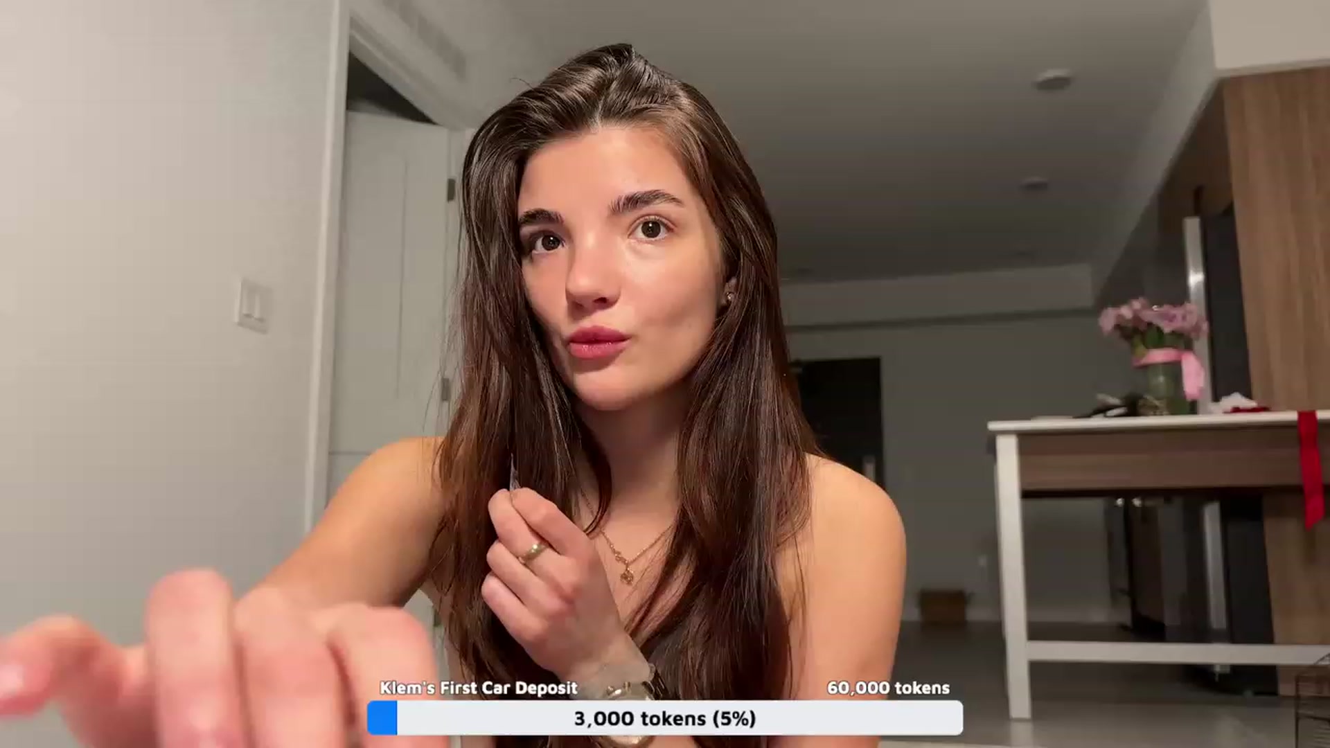 Gallery image thumbnail from SweetKlem's myfreecams stream on, 01/12/2024, 06:29 image 4 of 20