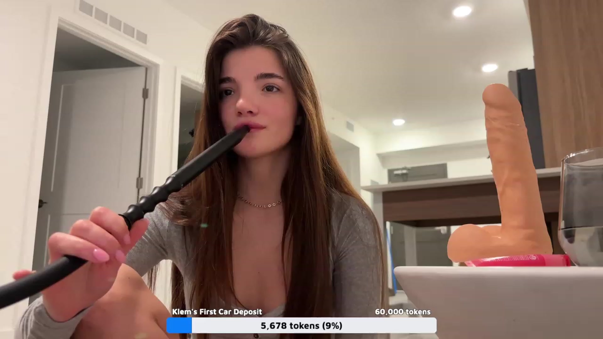 Gallery image thumbnail from SweetKlem's myfreecams stream on, 01/22/2024, 07:41 image 10 of 20