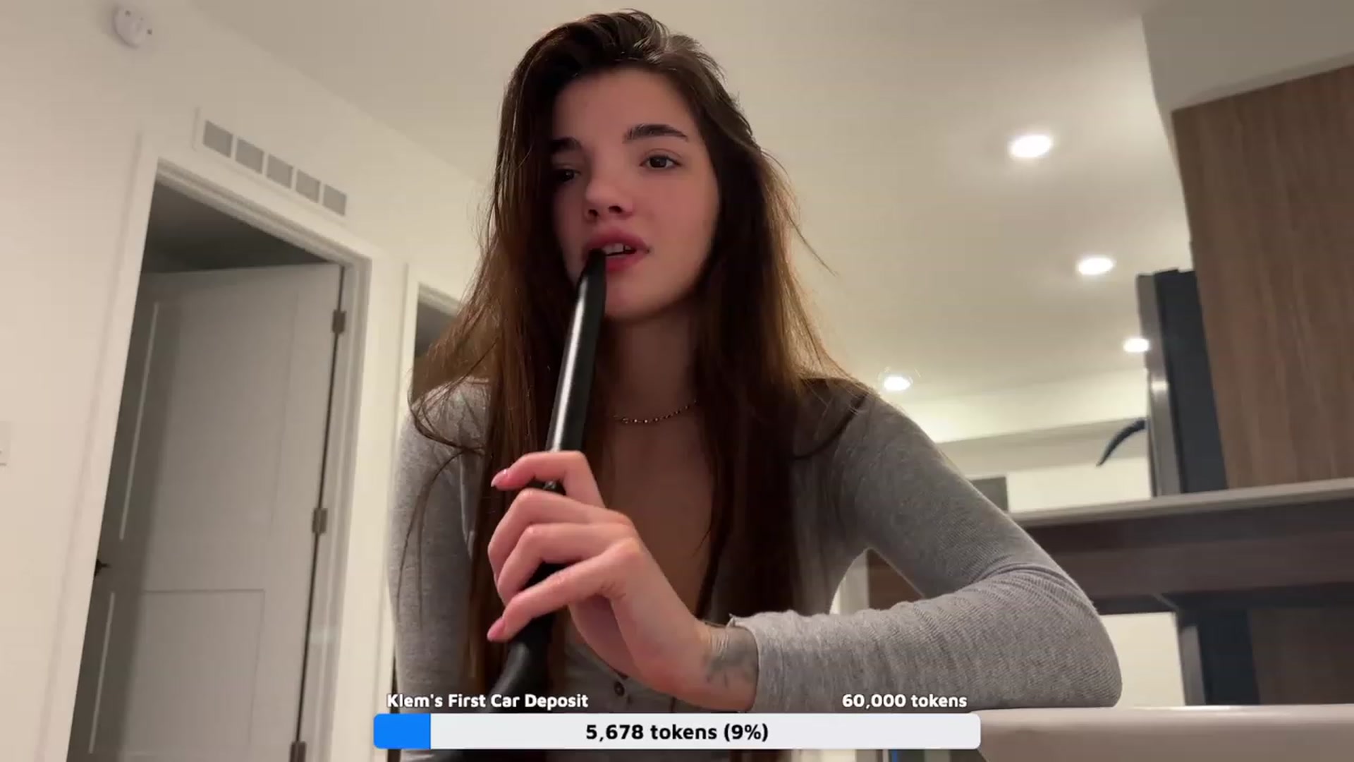 Gallery image thumbnail from SweetKlem's myfreecams stream on, 01/22/2024, 07:41 image 14 of 20