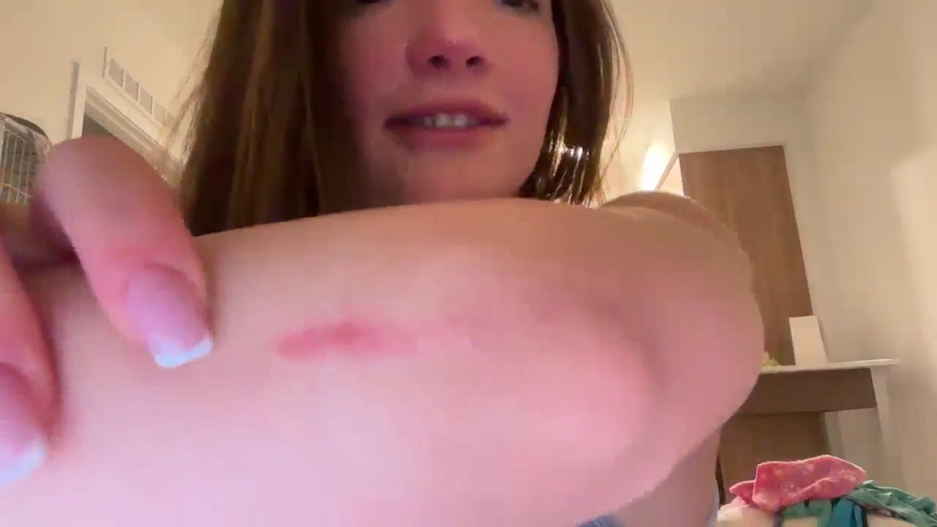 Gallery image thumbnail from SweetKlem's myfreecams stream on, 03/03/2024, 02:58 image 11 of 20
