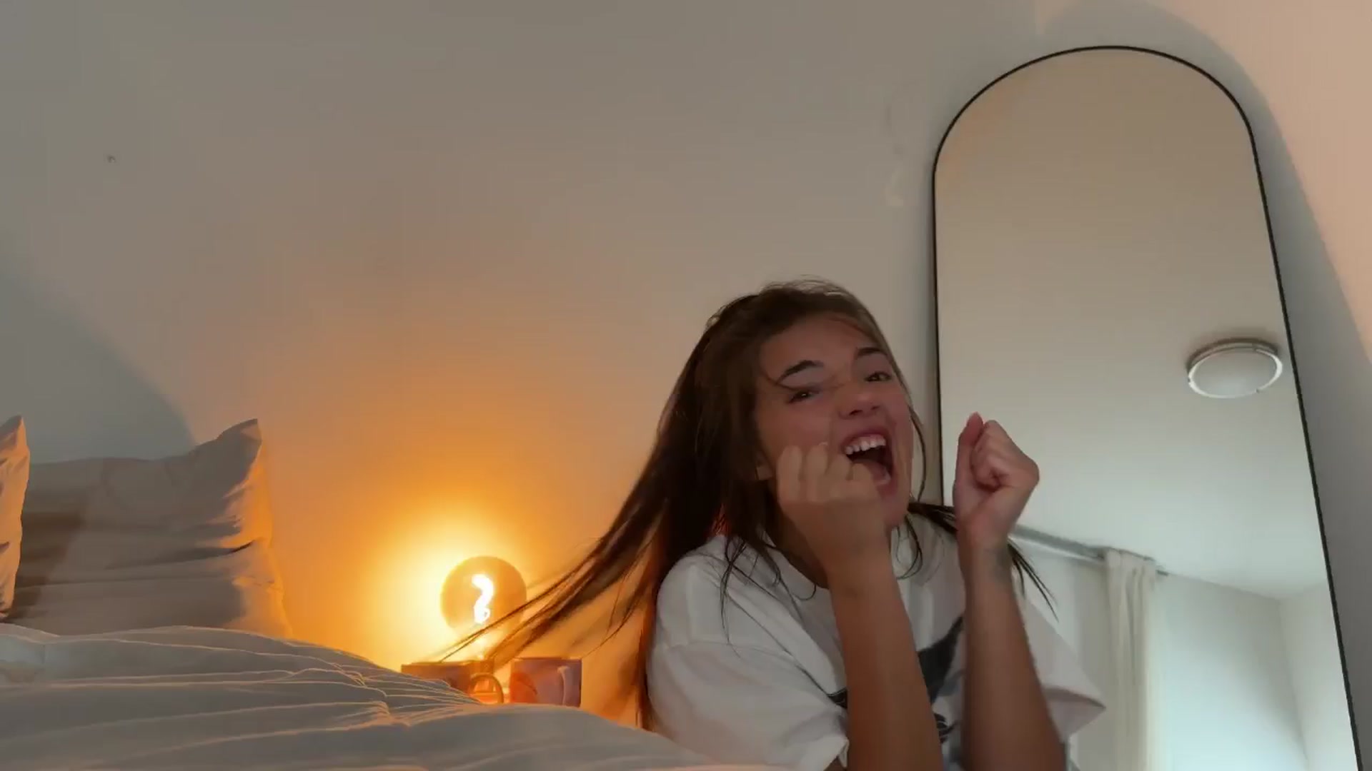 Gallery image thumbnail from SweetKlem's myfreecams stream on, 08/15/2024, 03:13 image 7 of 20