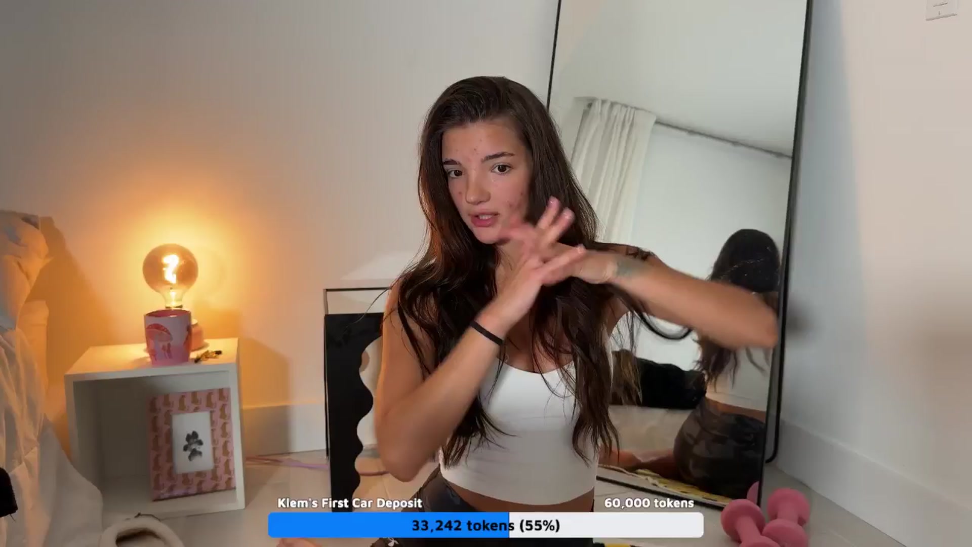 Gallery image thumbnail from SweetKlem's myfreecams stream on, 08/19/2024, 04:44 image 3 of 20
