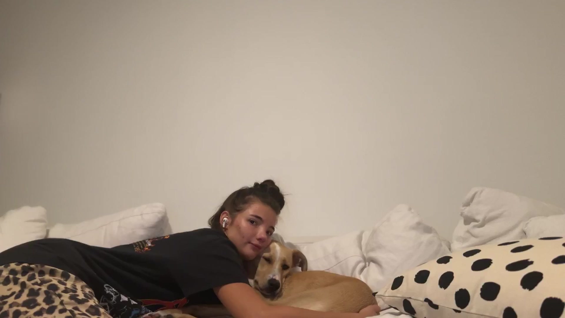 Gallery image thumbnail from SweetKlem's myfreecams stream on, 09/03/2024, 02:06 image 7 of 20