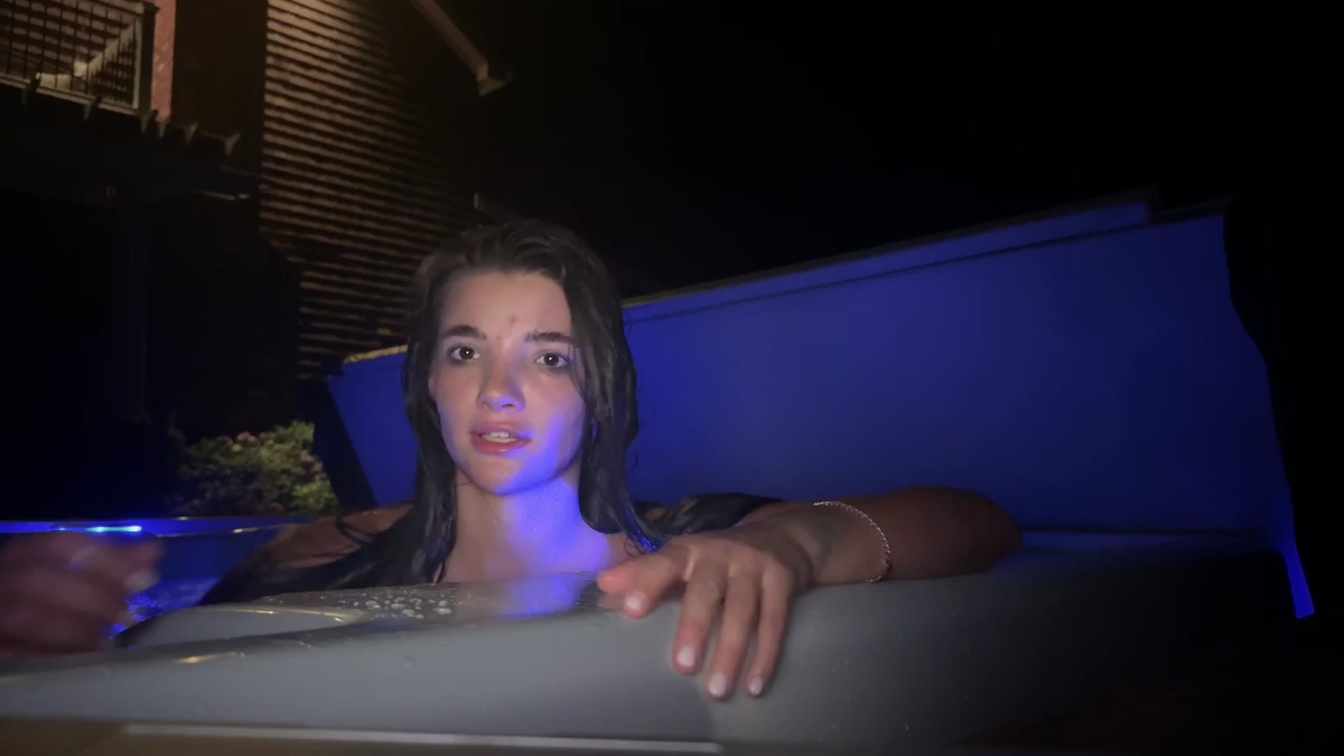 Gallery image thumbnail from SweetKlem's myfreecams stream on, 06/25/2025, 03:38 image 11 of 20