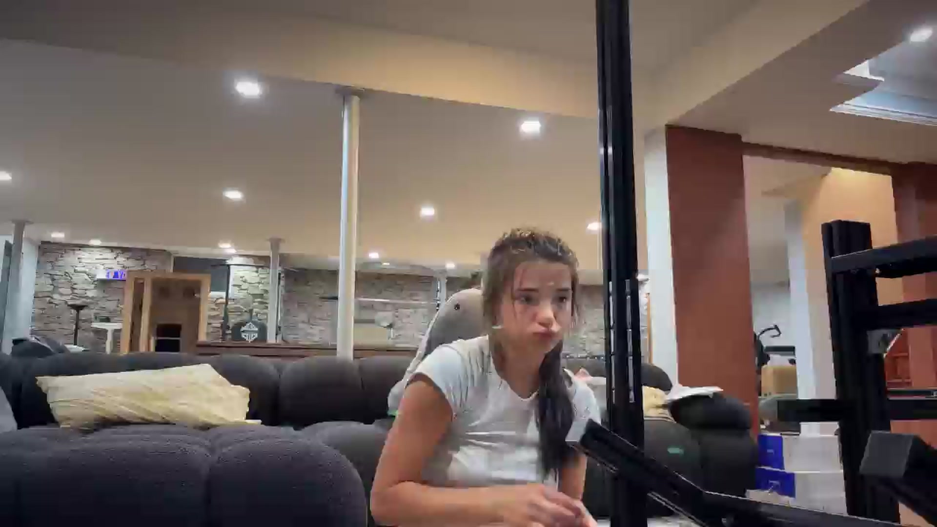 Gallery image thumbnail from SweetKlem's myfreecams stream on, 08/26/2025, 02:53 image 1 of 20
