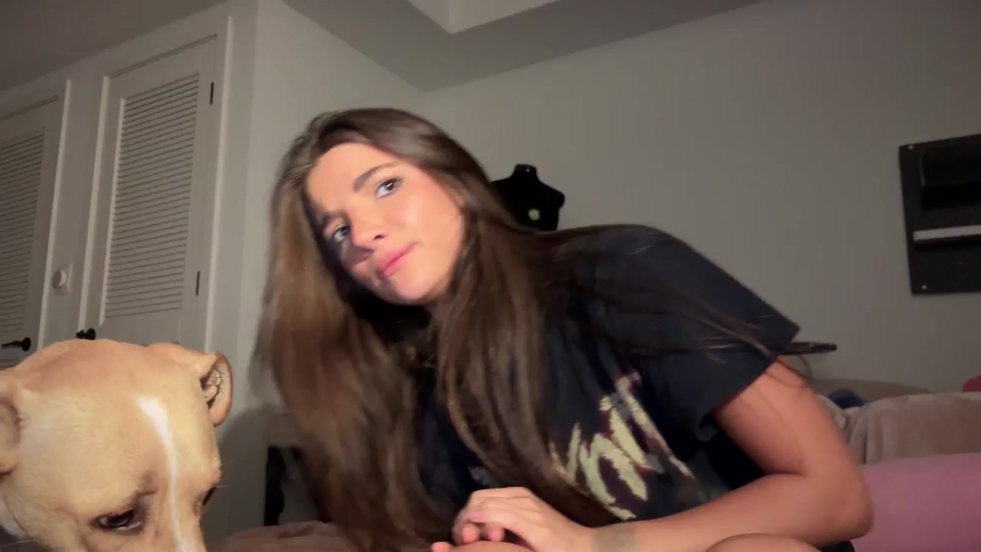 Gallery image thumbnail from SweetKlem's myfreecams stream on, 11/09/2025, 04:45 image 12 of 20