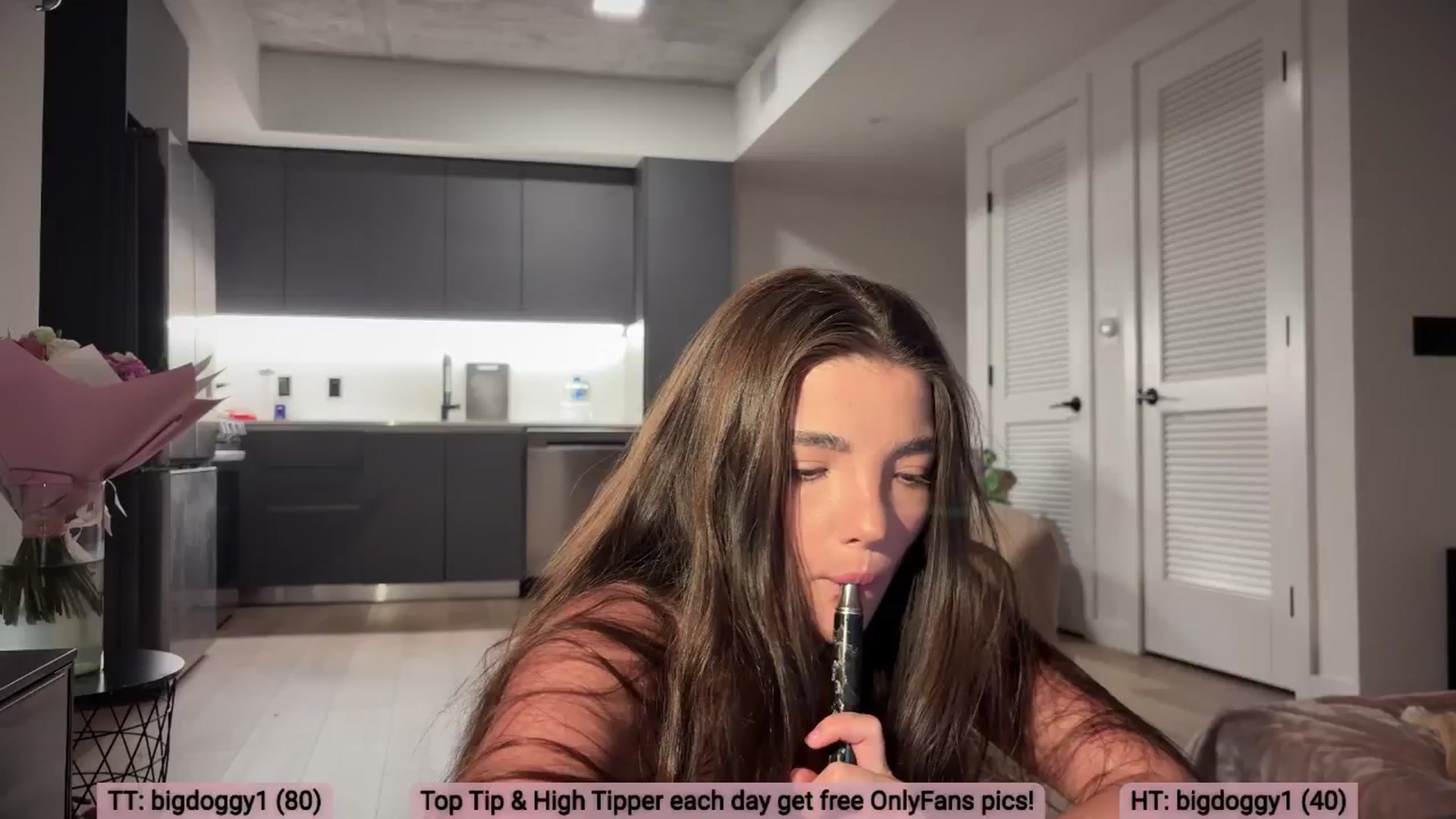 Gallery image thumbnail from SweetKlem's myfreecams stream on, 11/14/2025, 02:46 image 15 of 20
