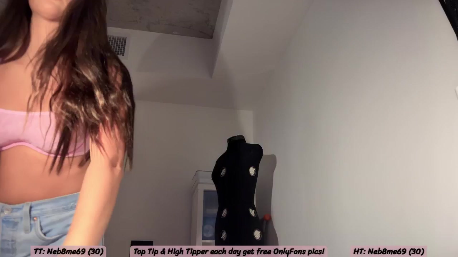 Gallery image thumbnail from SweetKlem's myfreecams stream on, 11/16/2025, 03:26 image 2 of 20