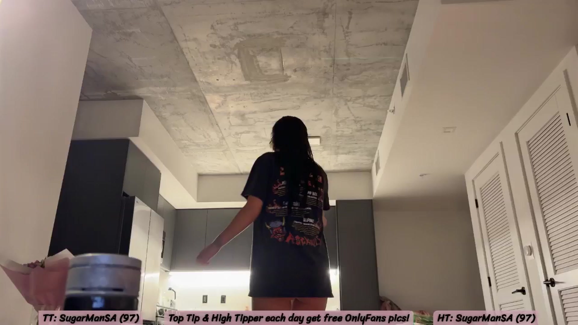 Gallery image thumbnail from SweetKlem's myfreecams stream on, 11/16/2025, 06:46 image 2 of 20