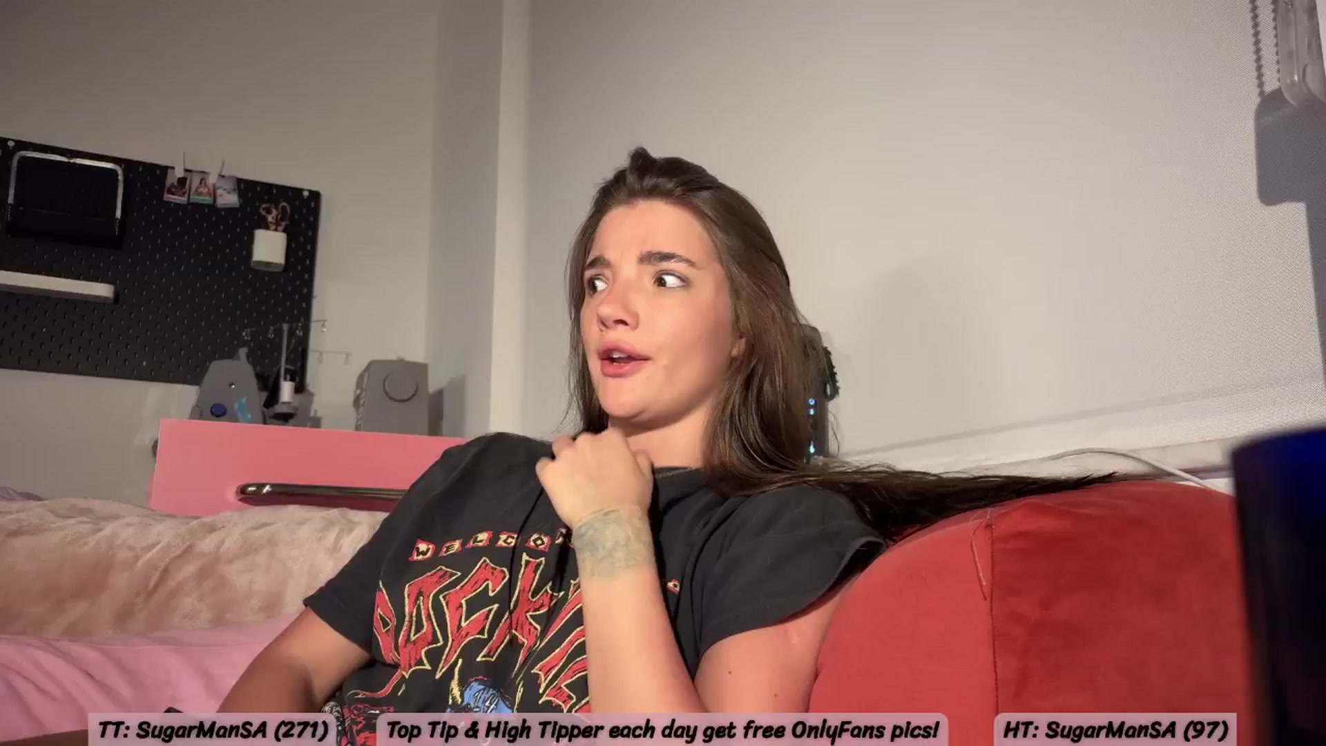 Gallery image thumbnail from SweetKlem's myfreecams stream on, 11/16/2025, 06:46 image 8 of 20