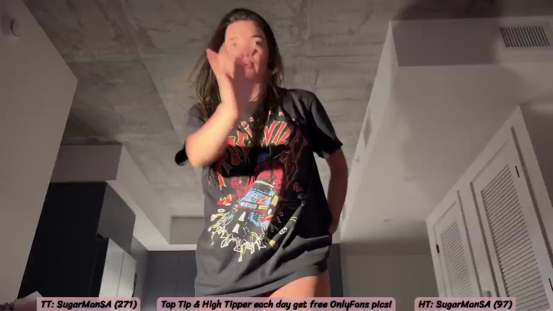 Gallery image thumbnail from SweetKlem's myfreecams stream on, 11/16/2025, 06:46 image 3 of 20