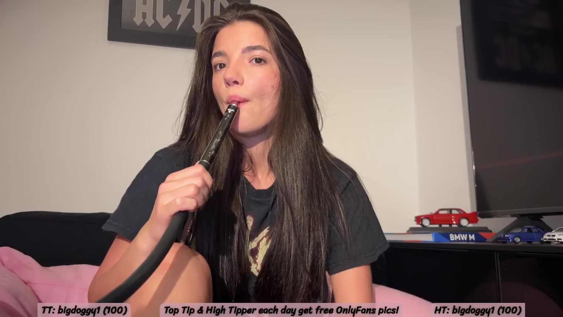 Gallery image thumbnail from SweetKlem's myfreecams stream on, 12/18/2025, 05:14 image 14 of 20
