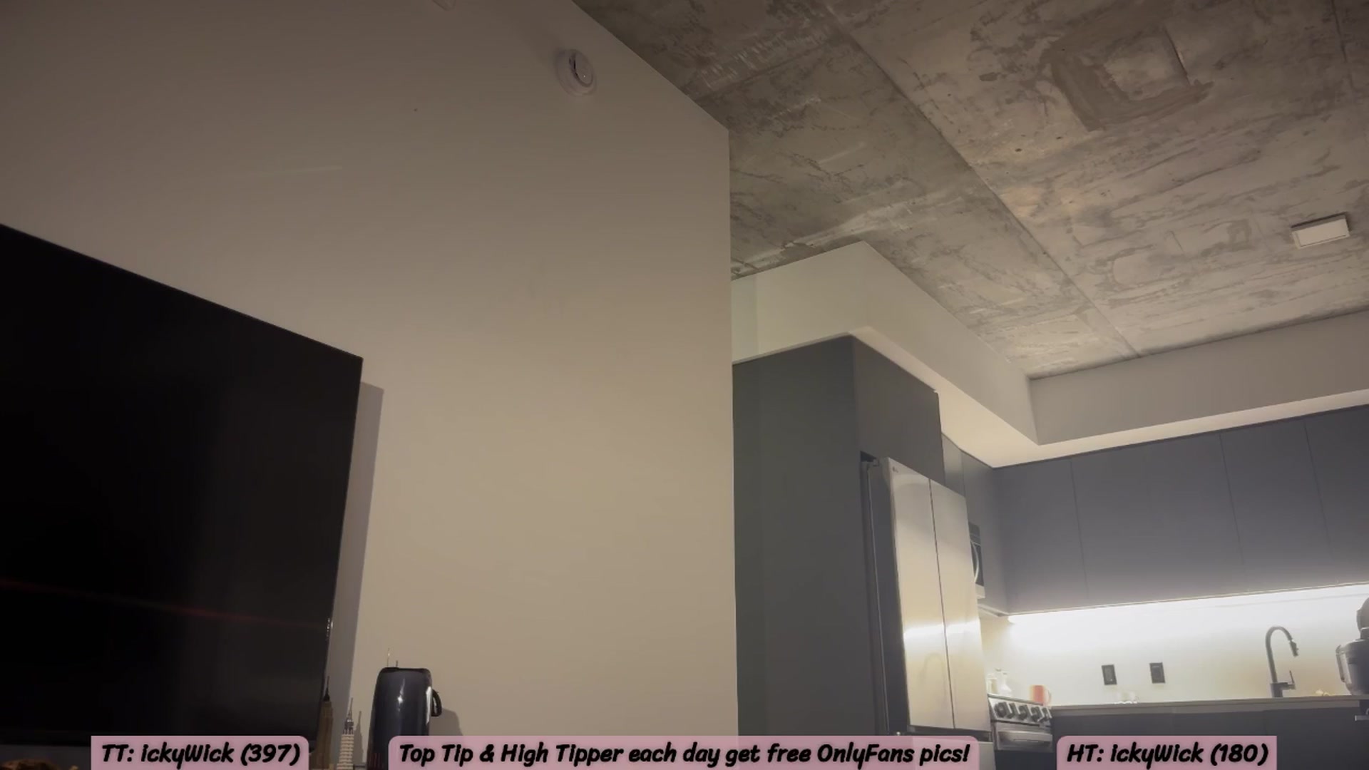 Gallery image thumbnail from SweetKlem's myfreecams stream on, 12/24/2025, 05:21 image 20 of 20