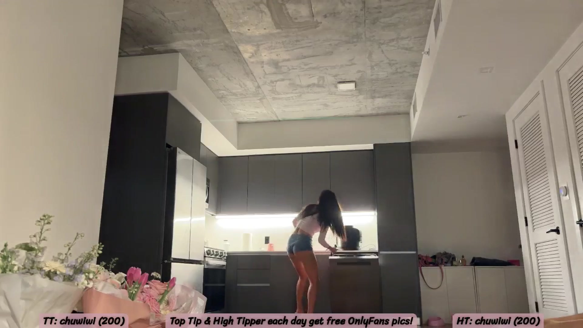 Gallery image thumbnail from SweetKlem's myfreecams stream on, 12/29/2025, 05:24 image 18 of 20