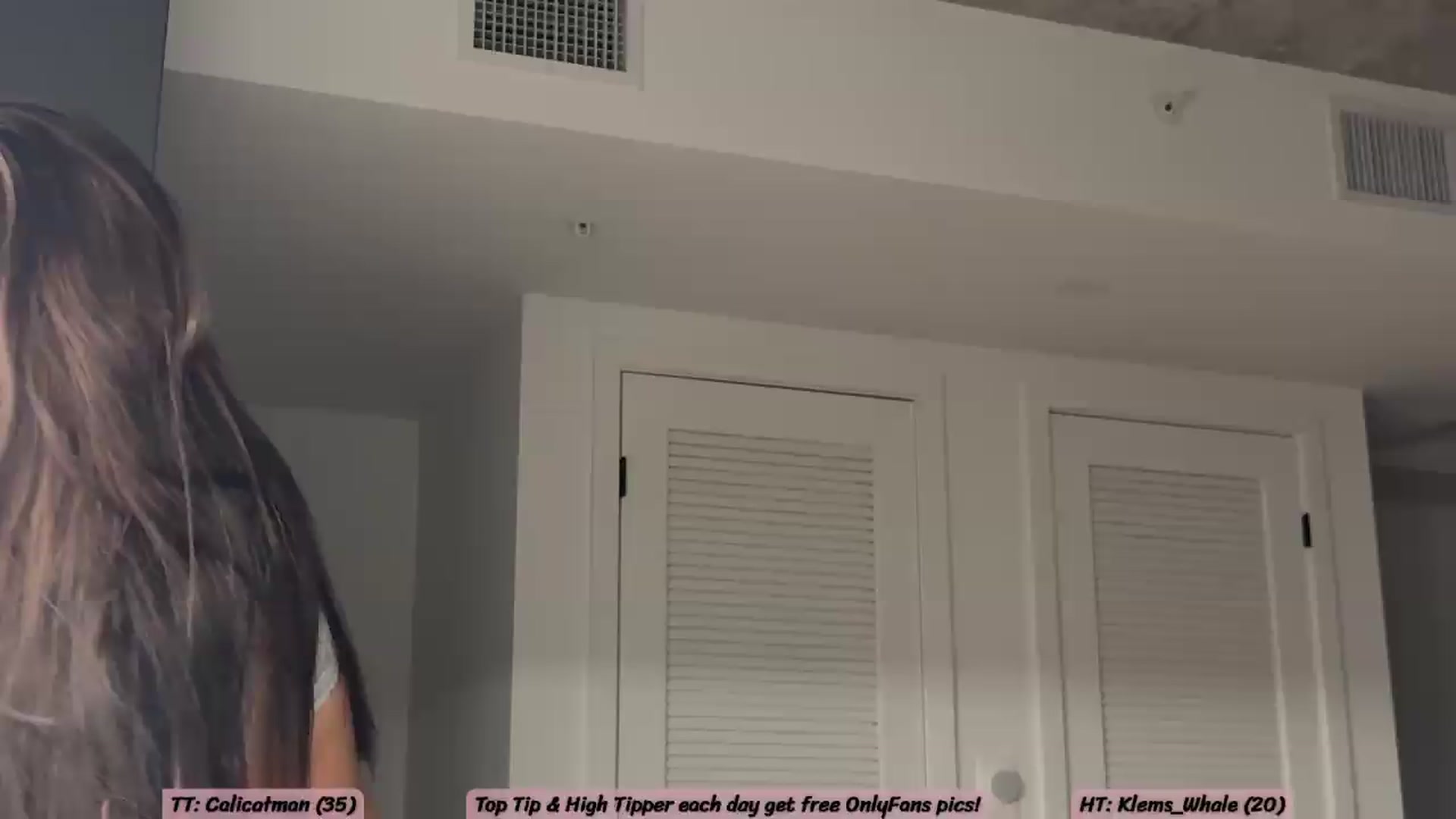 Gallery image thumbnail from SweetKlem's myfreecams stream on, 05/14/2026, 02:33 image 8 of 20