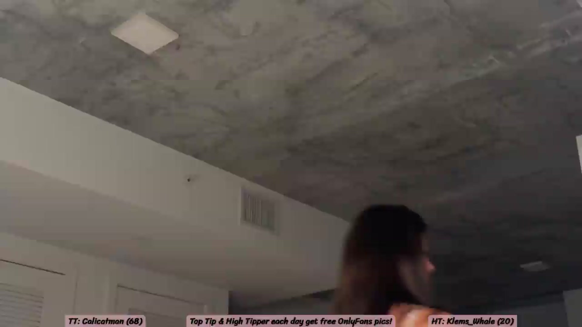 Gallery image thumbnail from SweetKlem's myfreecams stream on, 05/14/2026, 02:33 image 15 of 20
