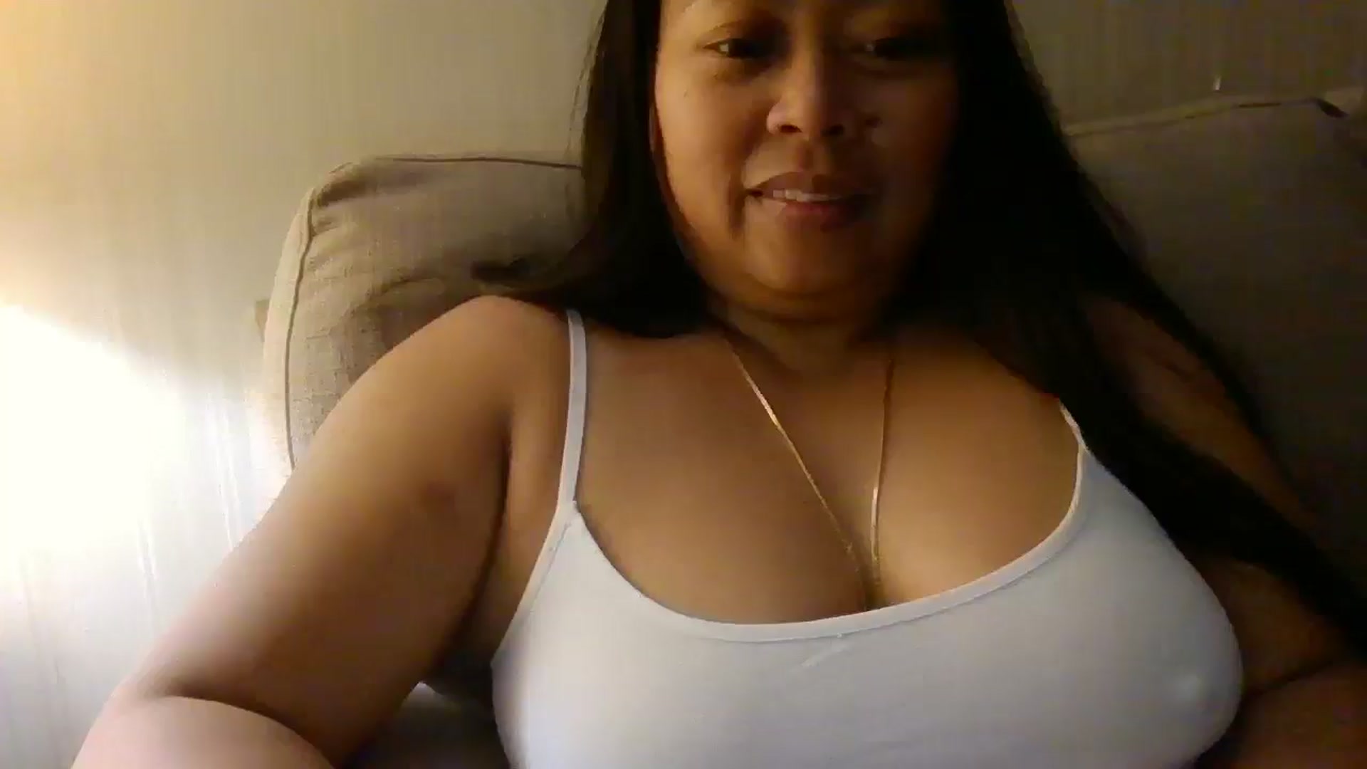 Gallery image thumbnail from SweetLora_4u's myfreecams stream on, 02/16/2026, 11:27 image 1 of 20