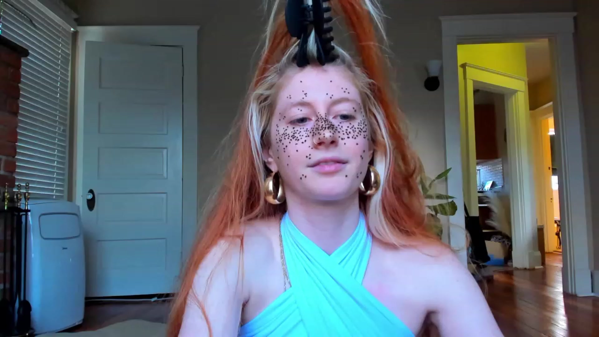 Gallery image thumbnail from SweetMango's myfreecams stream on, 11/22/2023, 20:28 image 6 of 20