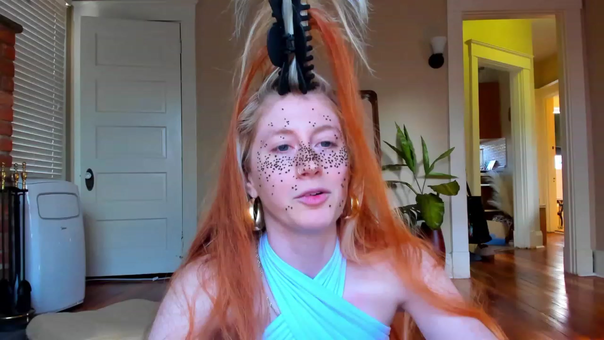 Gallery image thumbnail from SweetMango's myfreecams stream on, 11/22/2023, 20:28 image 8 of 20