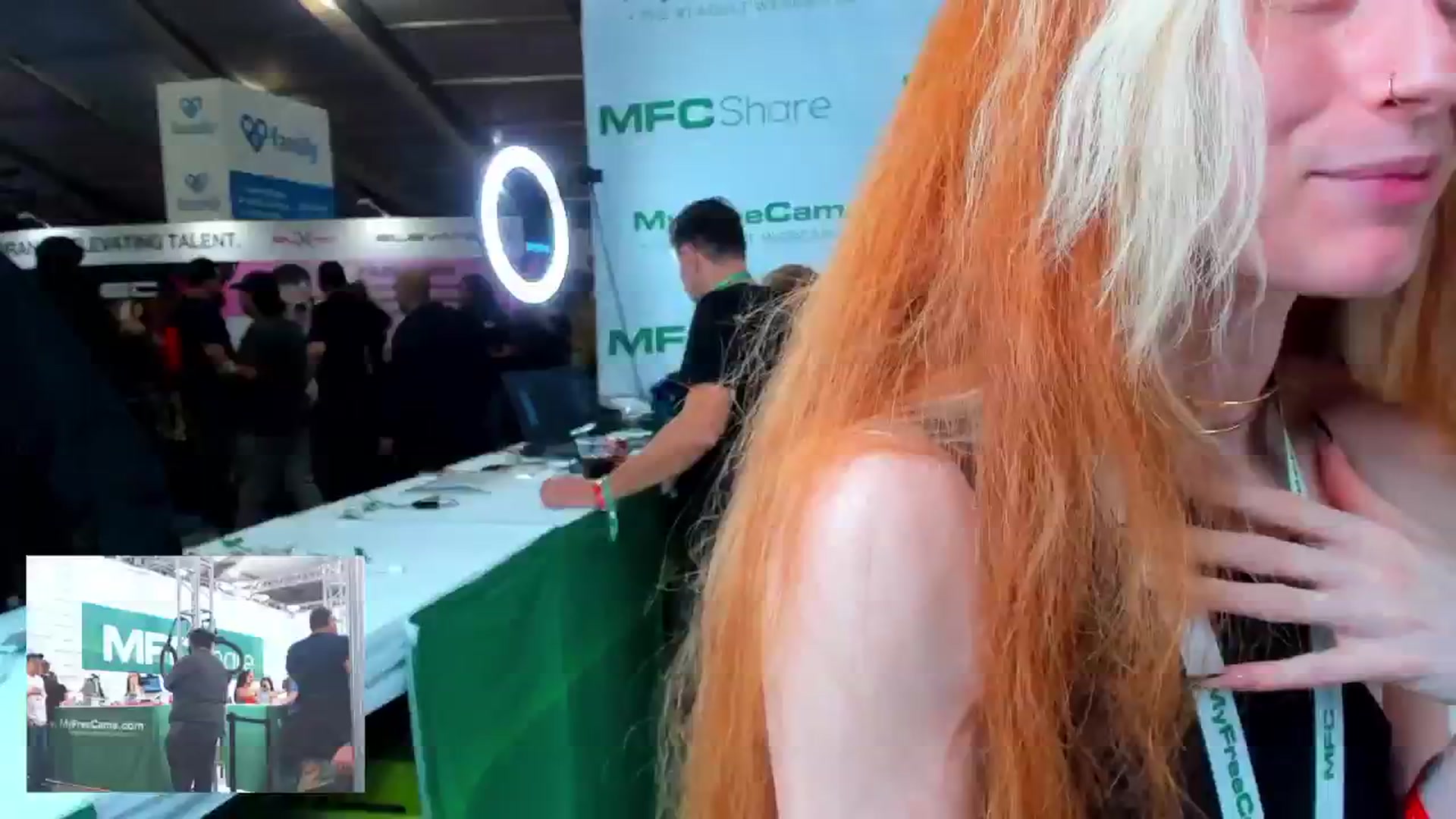 Gallery image thumbnail from SweetMango's myfreecams stream on, 01/27/2024, 22:14 image 8 of 20