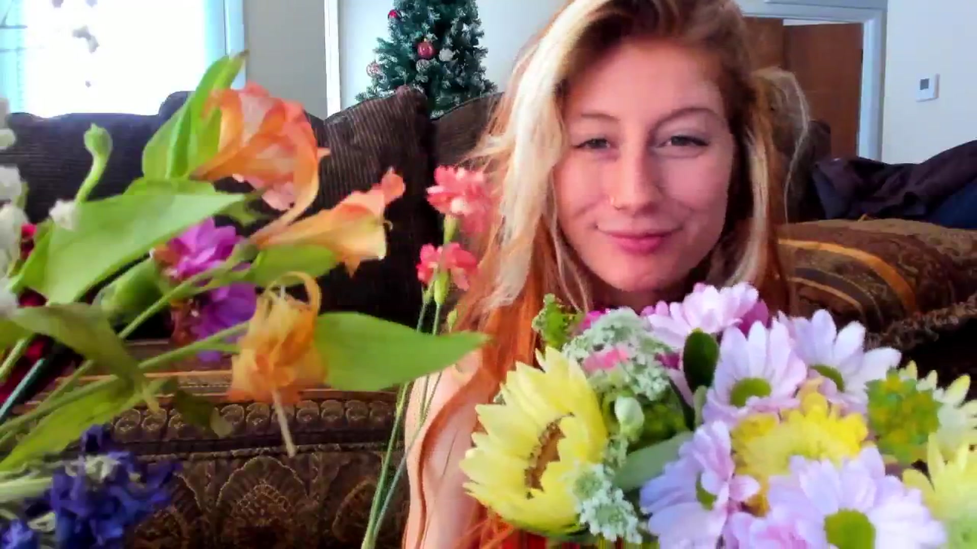 Gallery image thumbnail from SweetMango's myfreecams stream on, 02/16/2024, 19:31 image 5 of 20