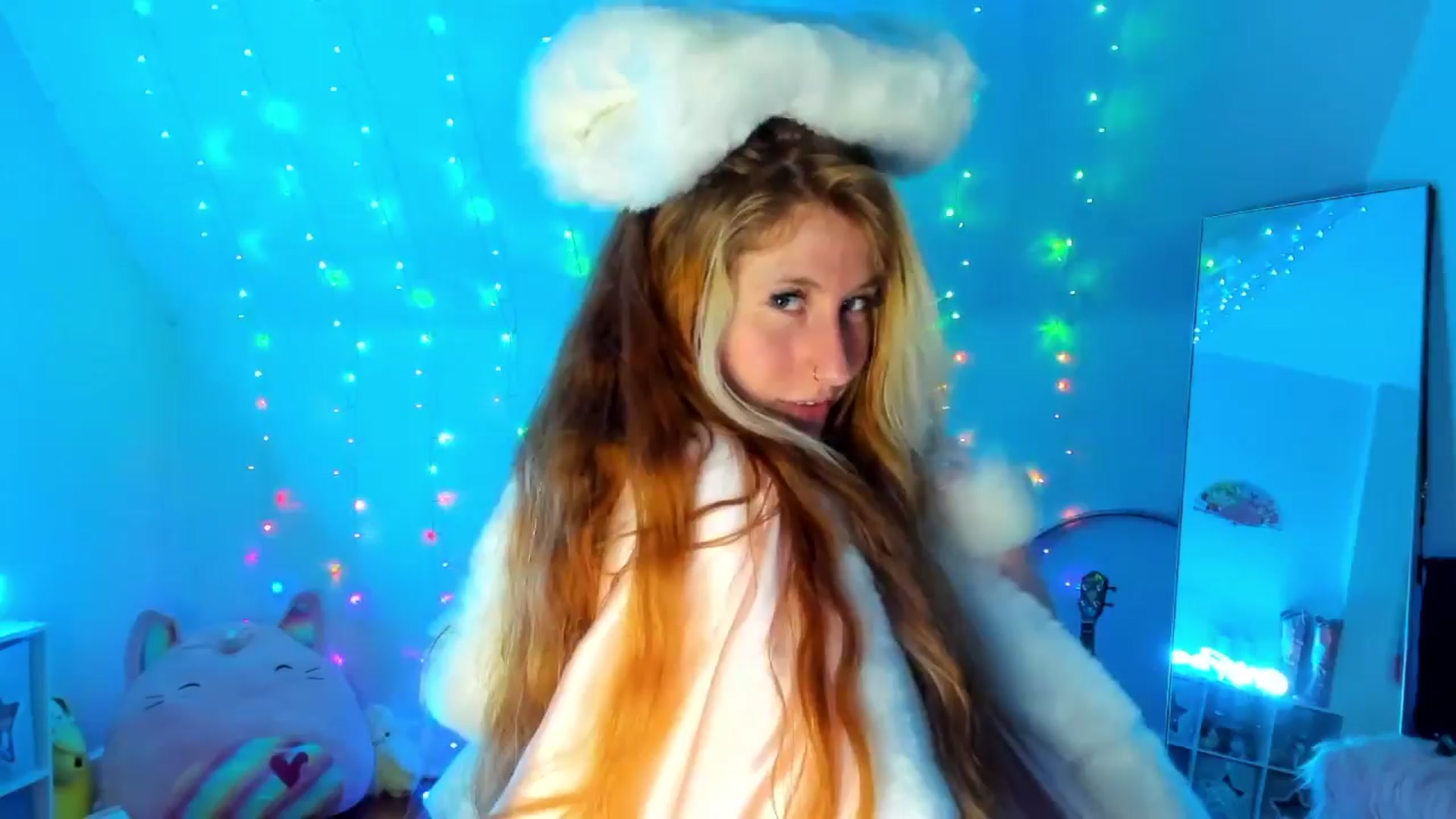 Gallery image thumbnail from SweetMango's myfreecams stream on, 03/24/2024, 02:52 image 11 of 20