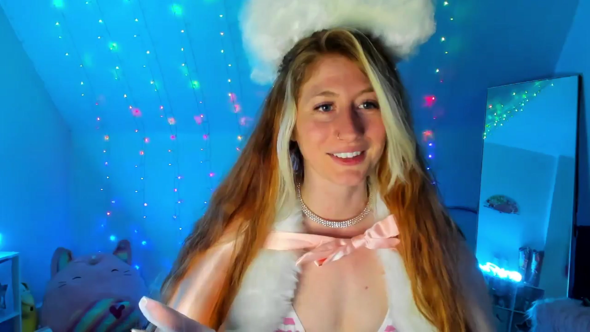 Gallery image thumbnail from SweetMango's myfreecams stream on, 03/24/2024, 02:52 image 14 of 20