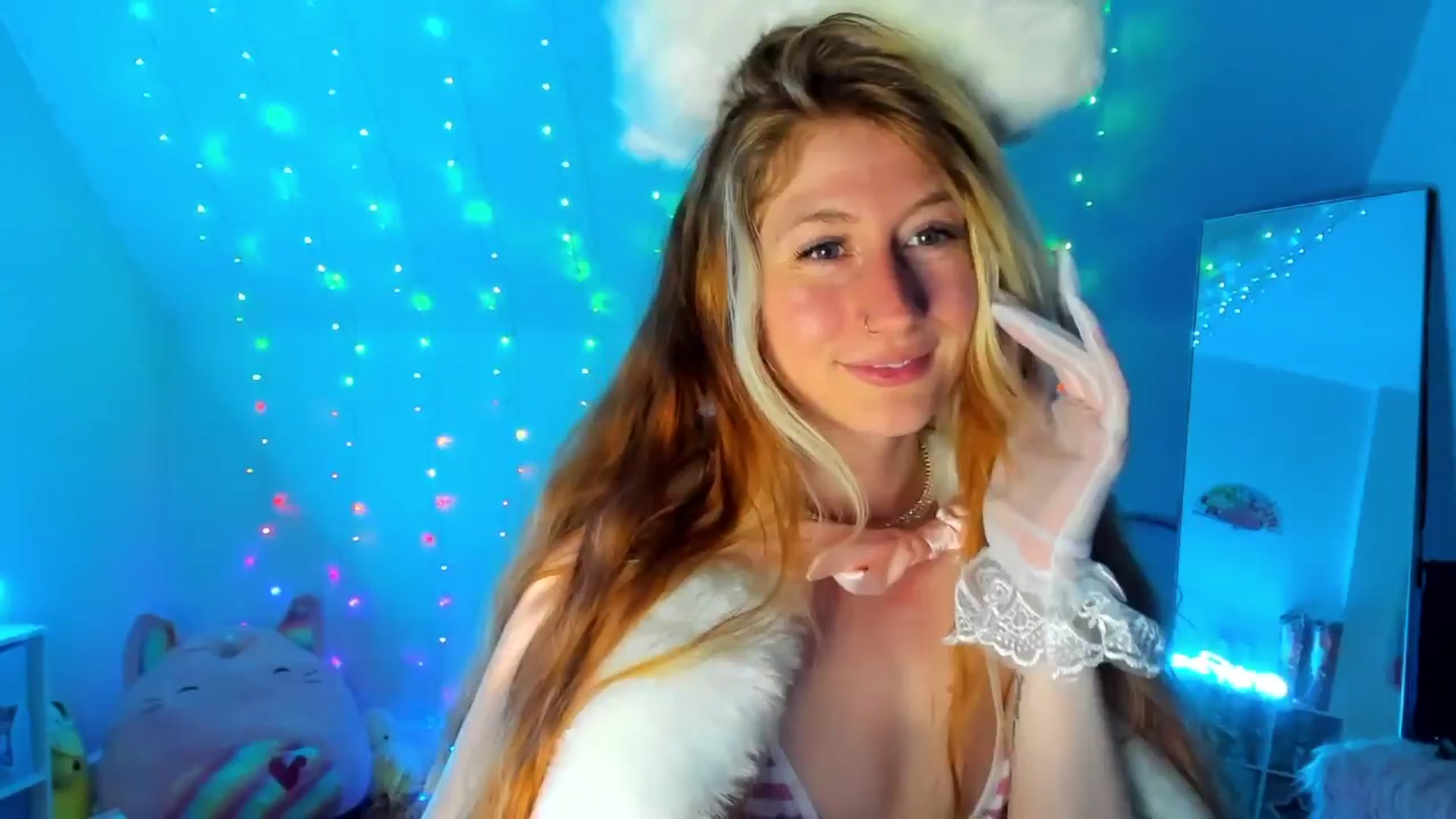 Gallery image thumbnail from SweetMango's myfreecams stream on, 03/24/2024, 02:52 image 6 of 20