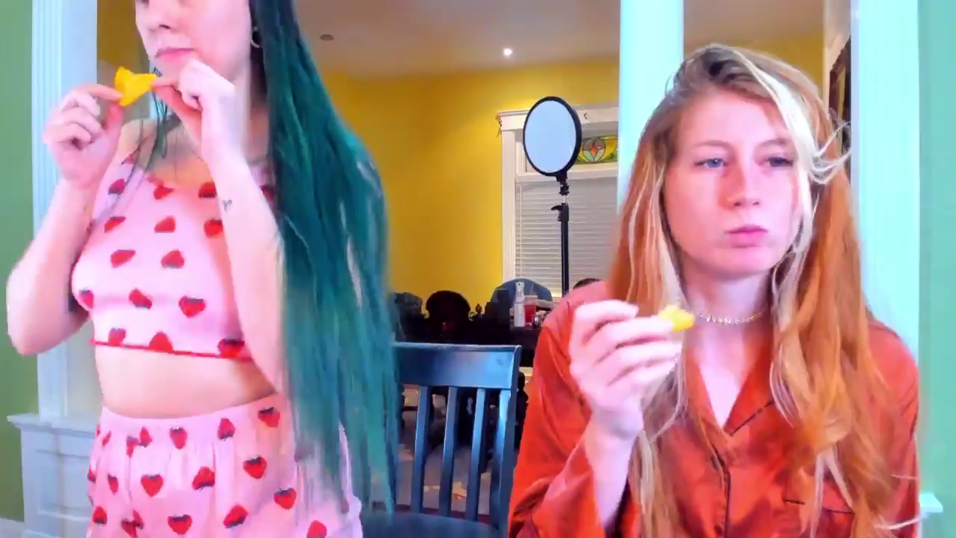 Gallery image thumbnail from SweetMango's myfreecams stream on, 04/05/2024, 04:05 image 19 of 20
